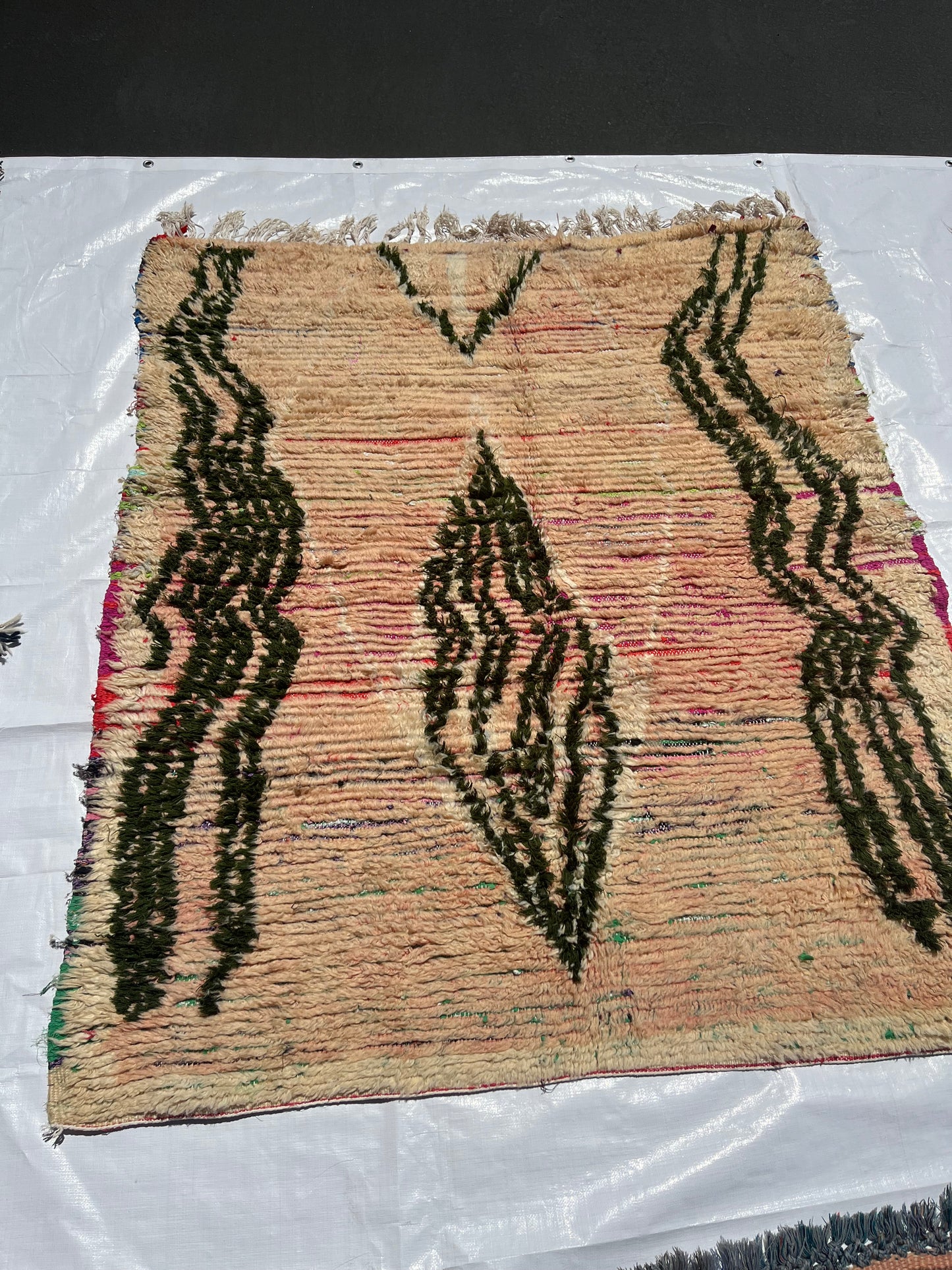 AORug#674 size.5.5x4.8