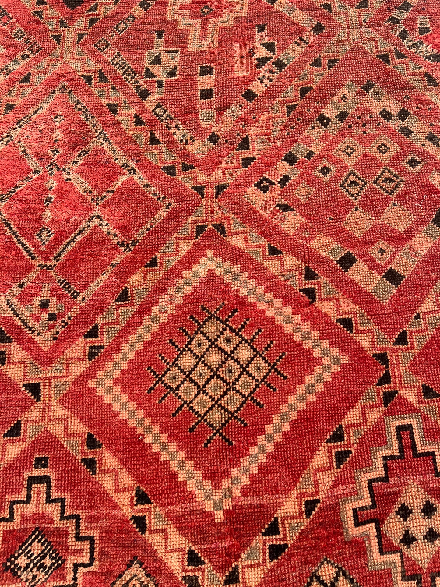 AORug#683 size. 6x5
