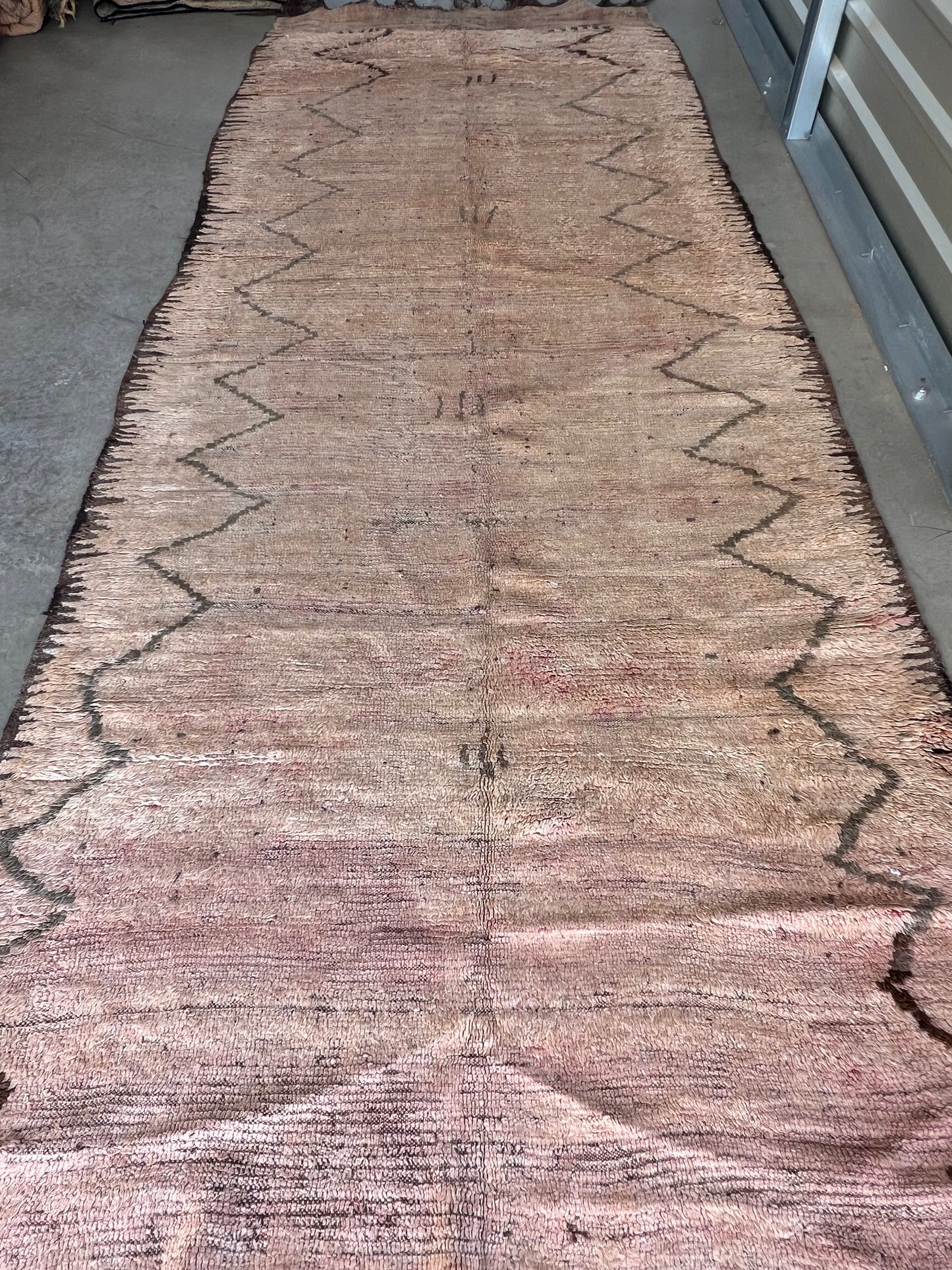 AORug#662 size.12.2x5
