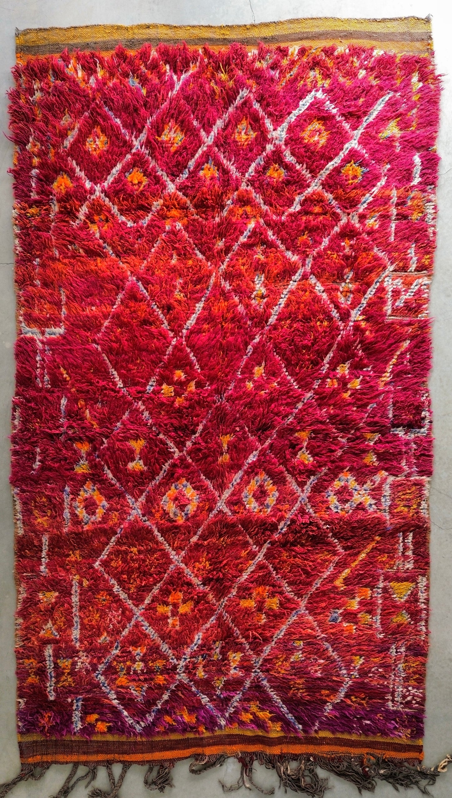 AORug#653 size.10.2x5.4