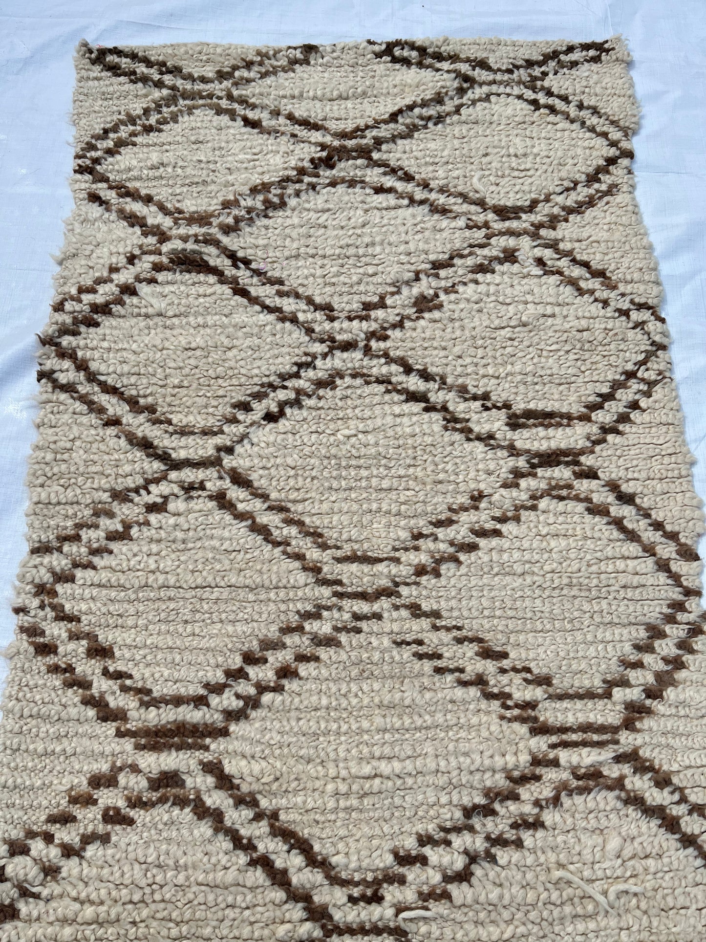 AORug#688 size.6.5x2.11