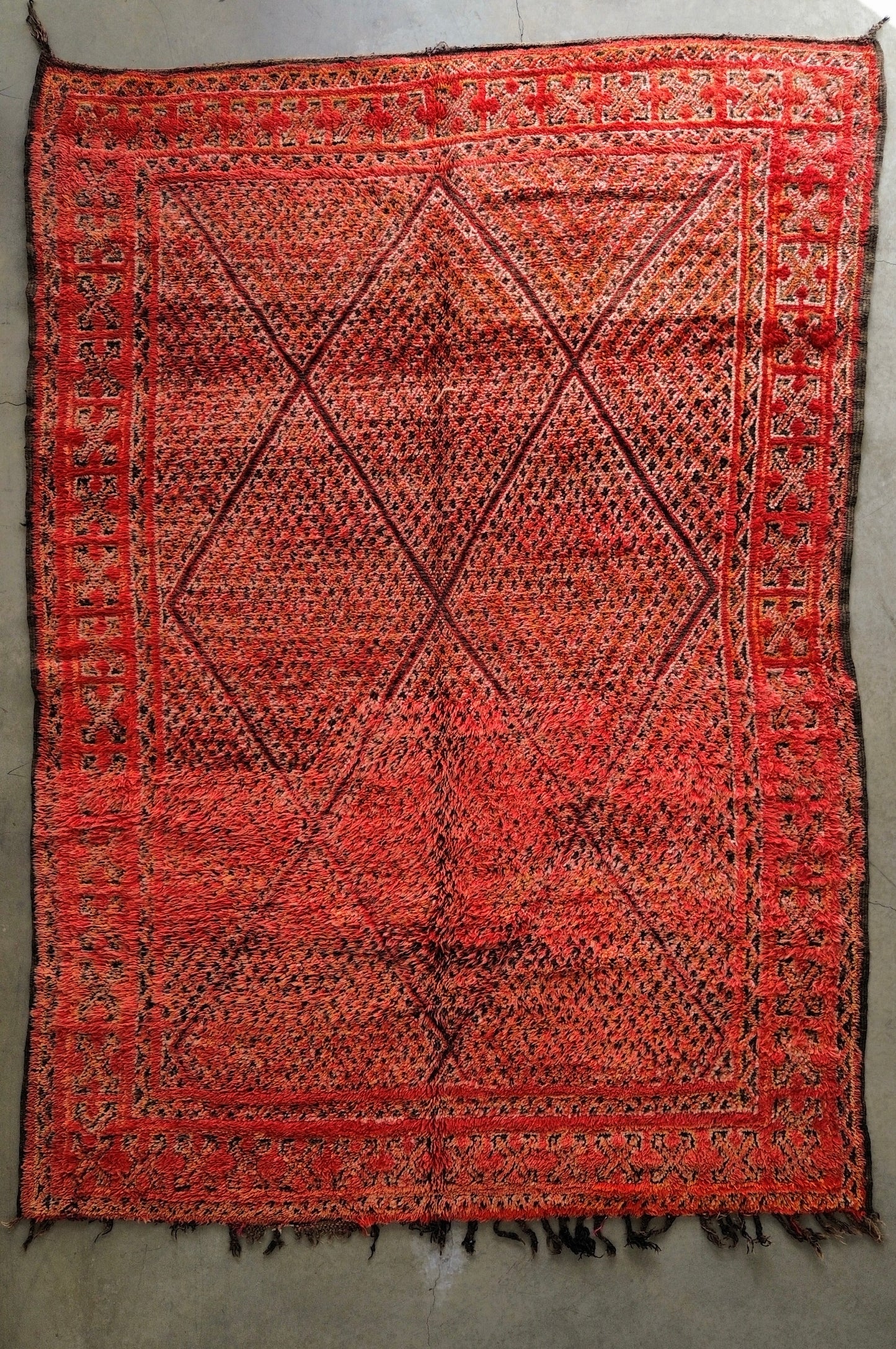 AORug#654 size.8.11x6.4