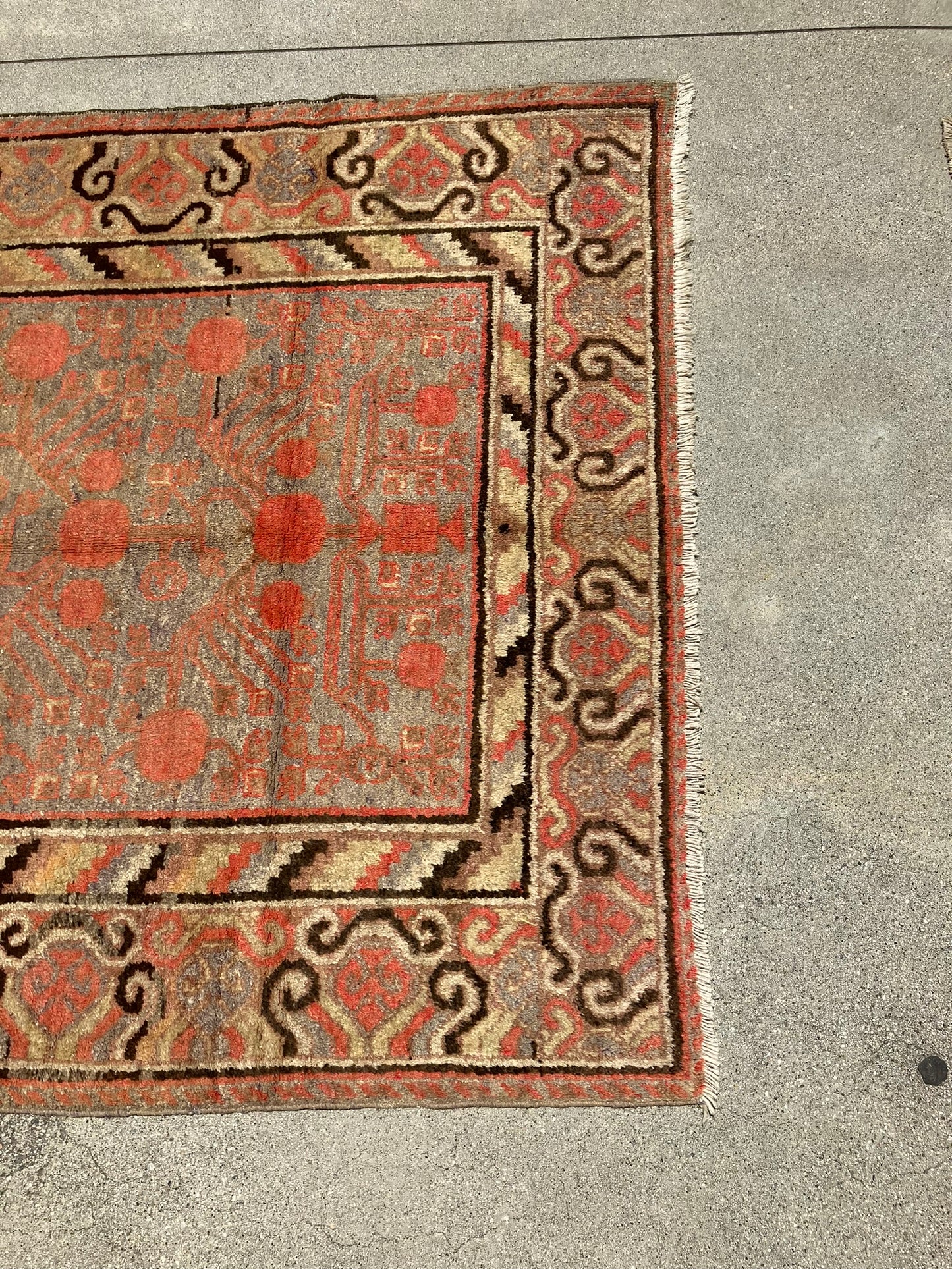 AORug#528 size.3.11x6.7