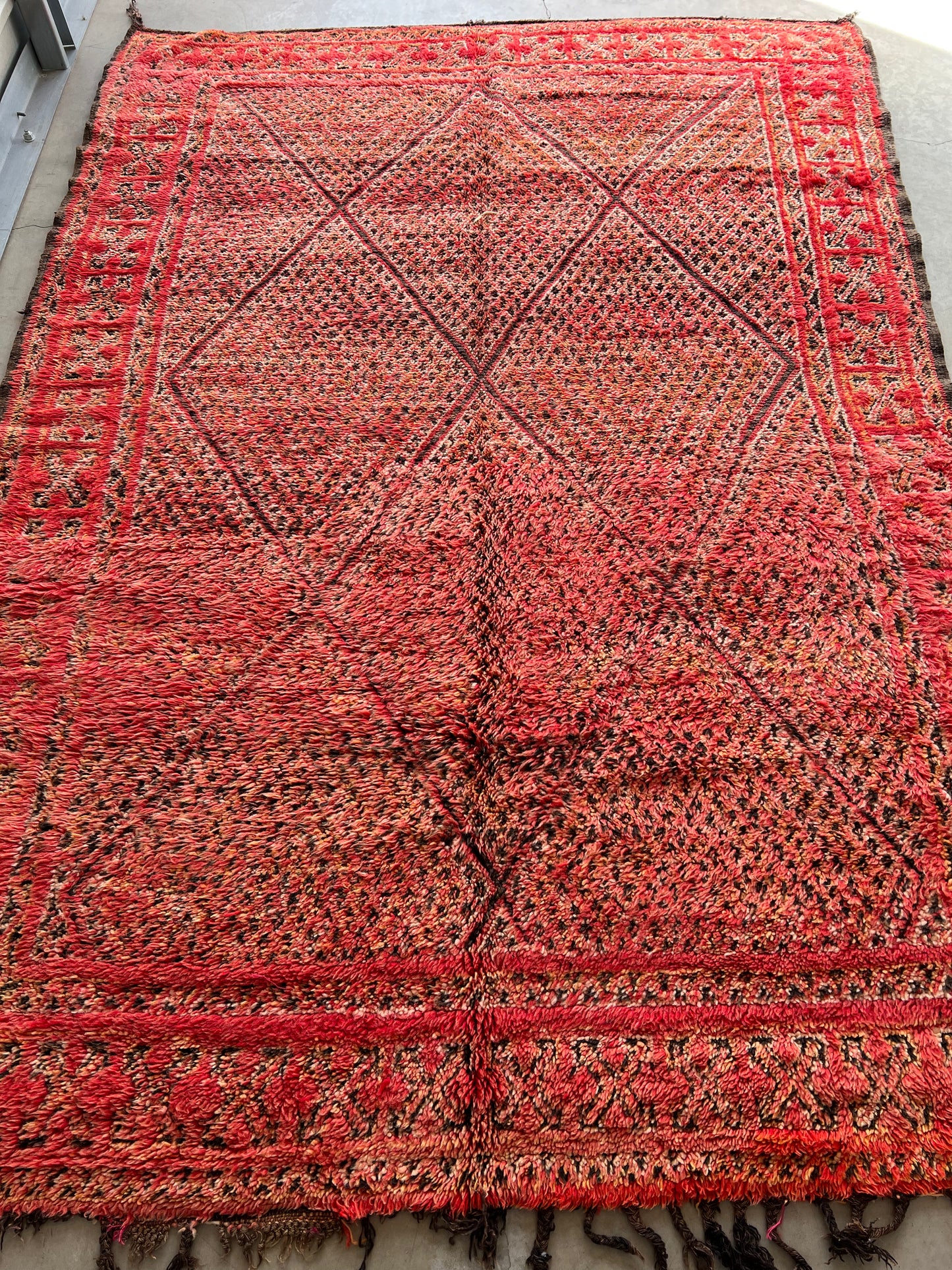 AORug#654 size.8.11x6.4