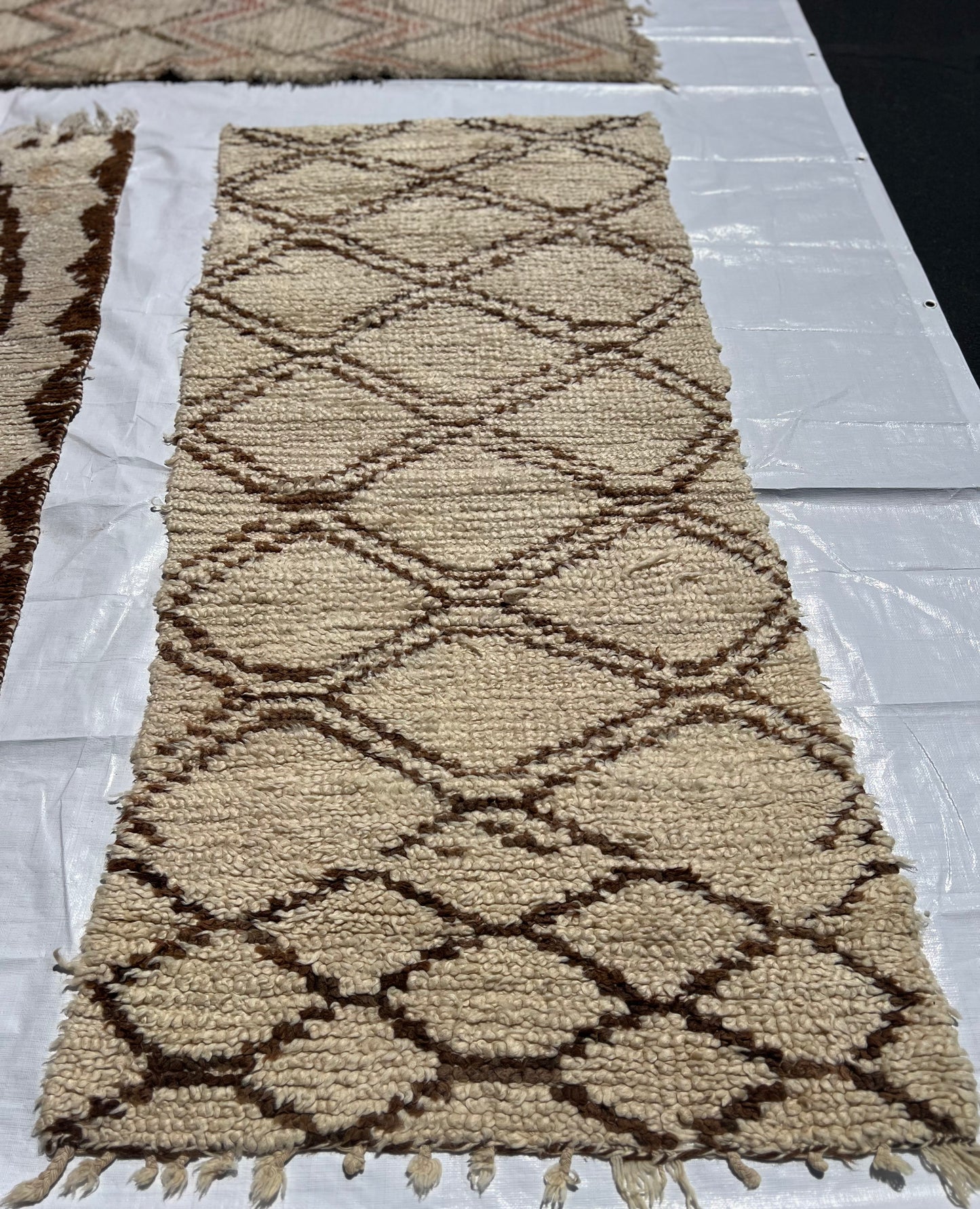 AORug#688 size.6.5x2.11
