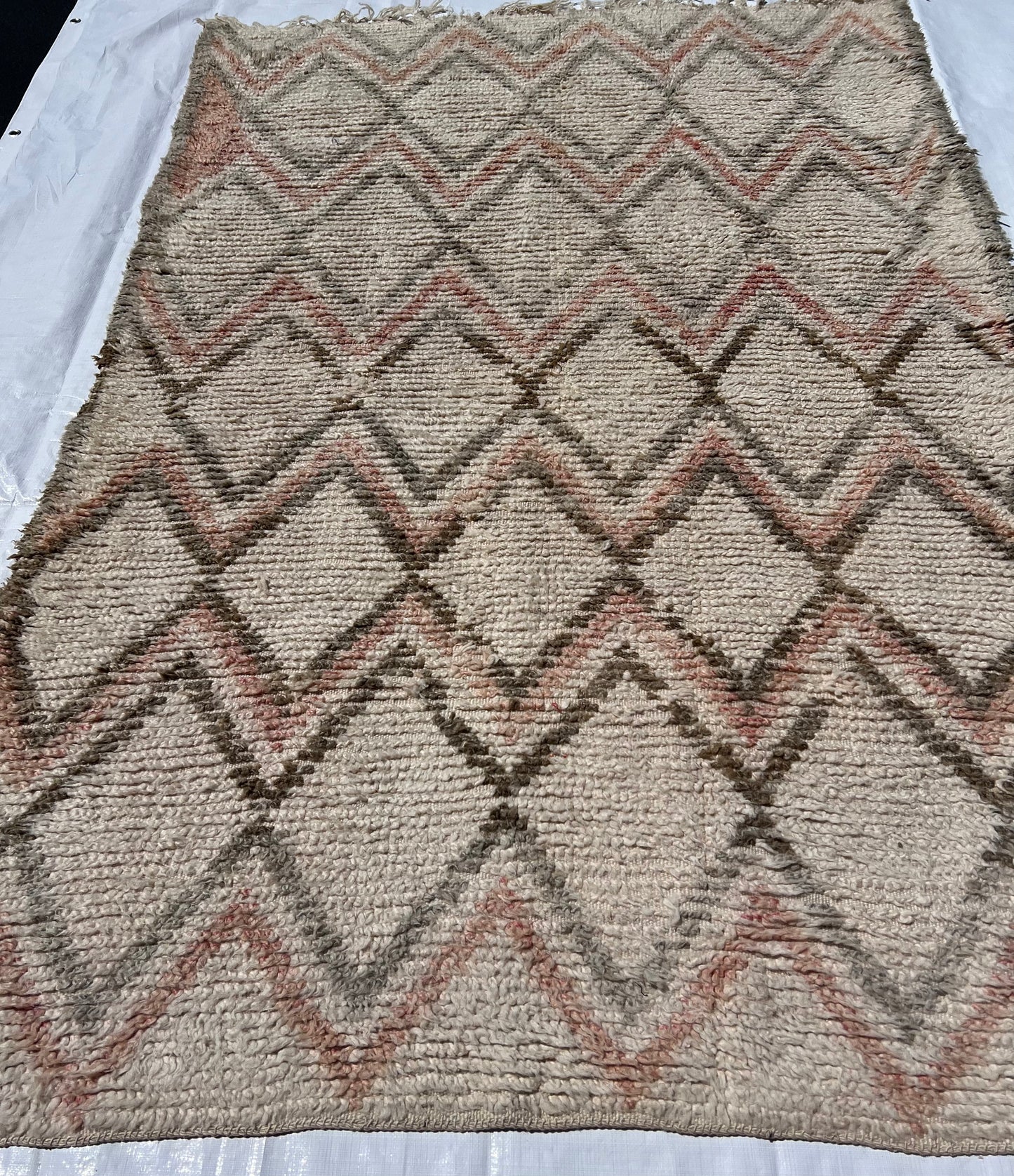 AORug#691 size.