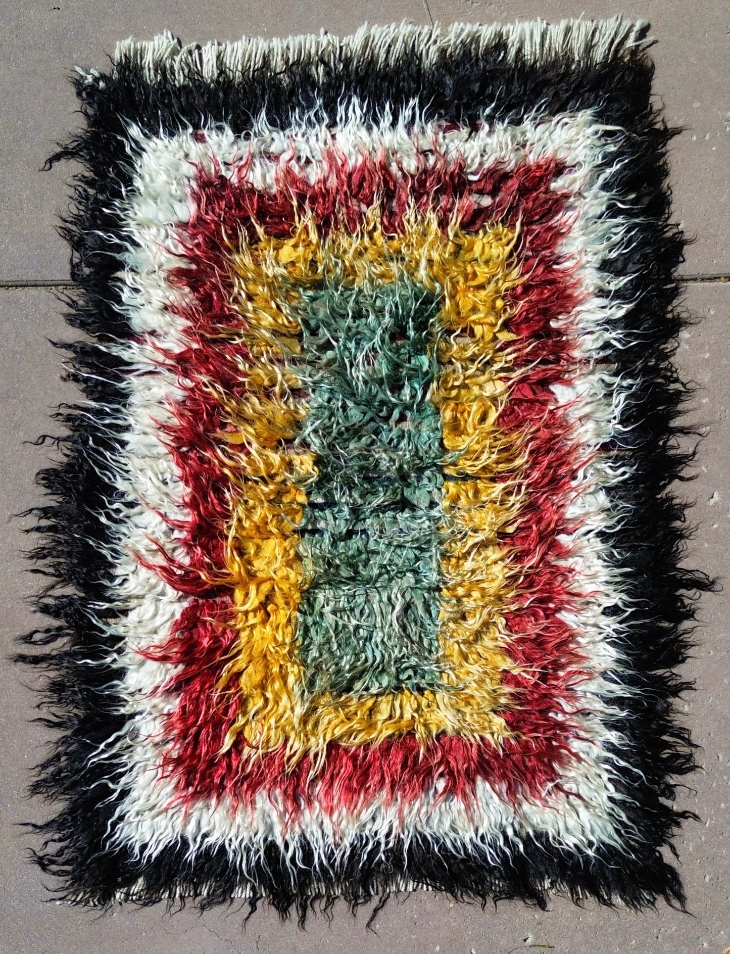 AORug#1283 size. 4.10x3.2