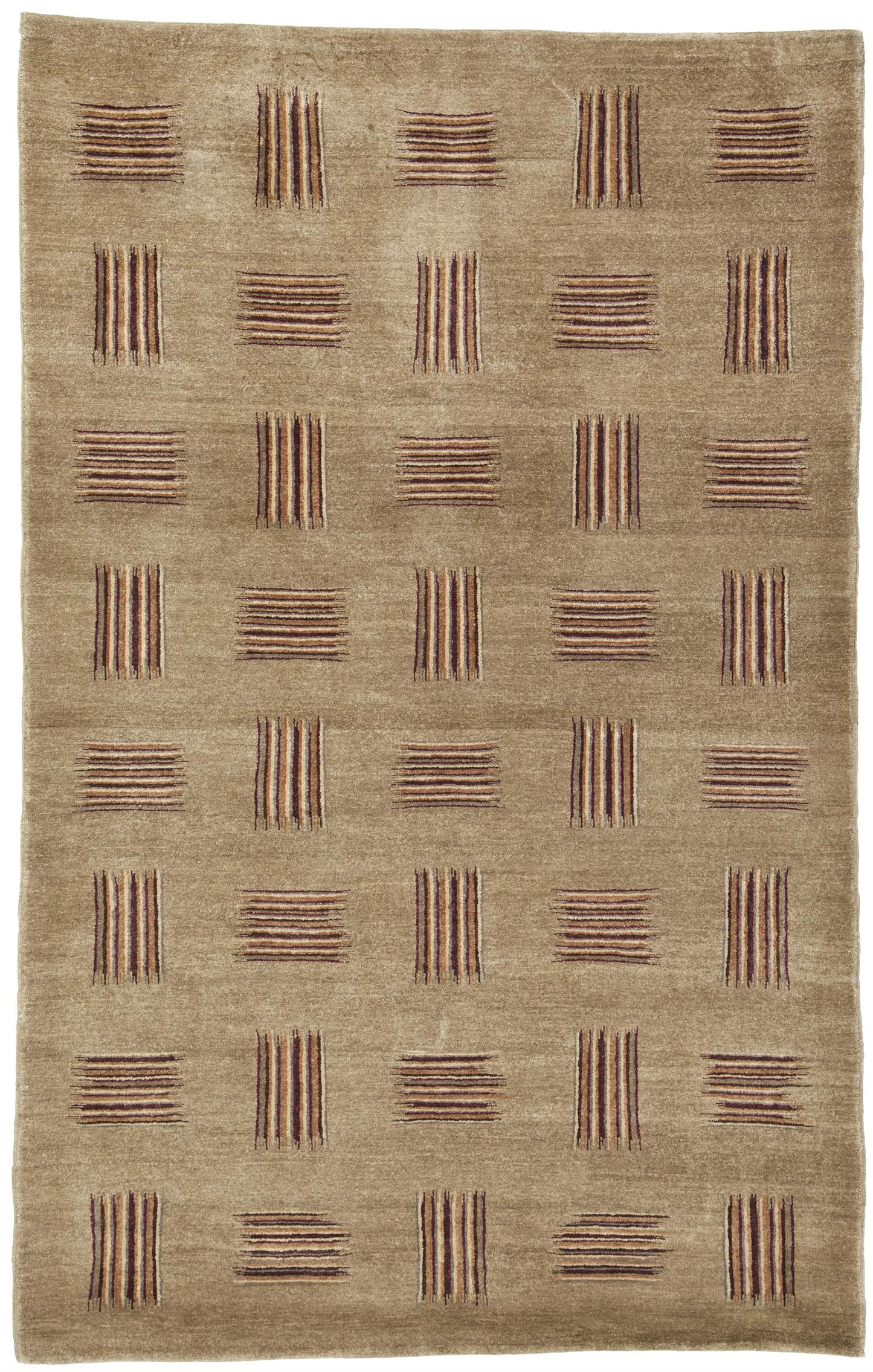 AORug#1130 size.5' 01" x 8' 03"
