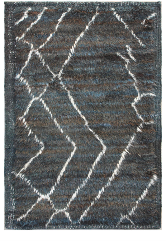 AORug#621 size.2'01"x3'02"