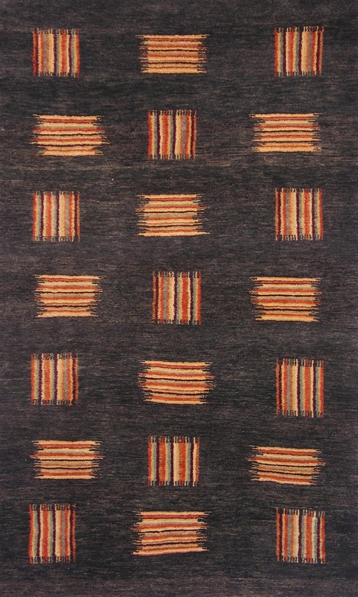 AORug#1381 size. 3' 01" x 5' 01"
