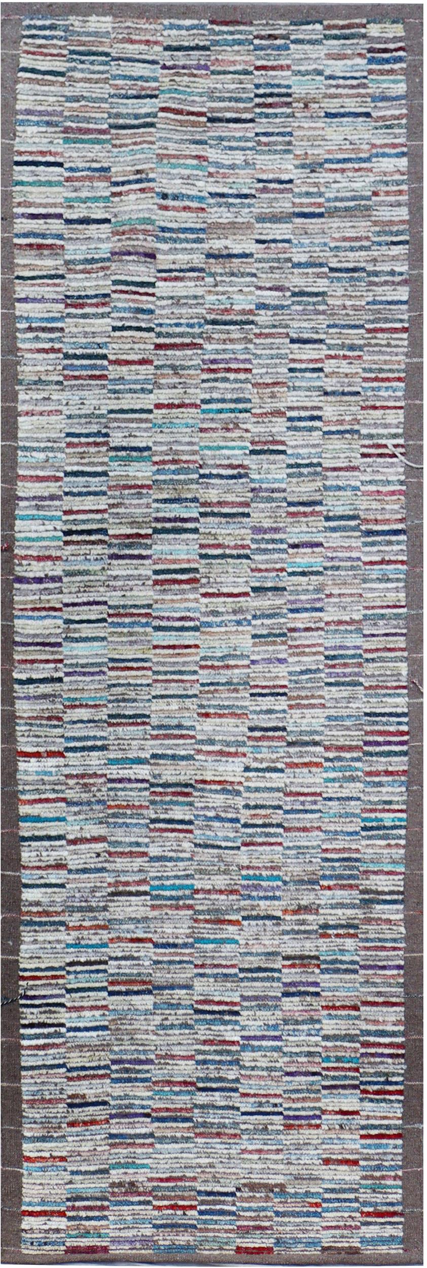 AORug#607 size.3'06"x10'01"