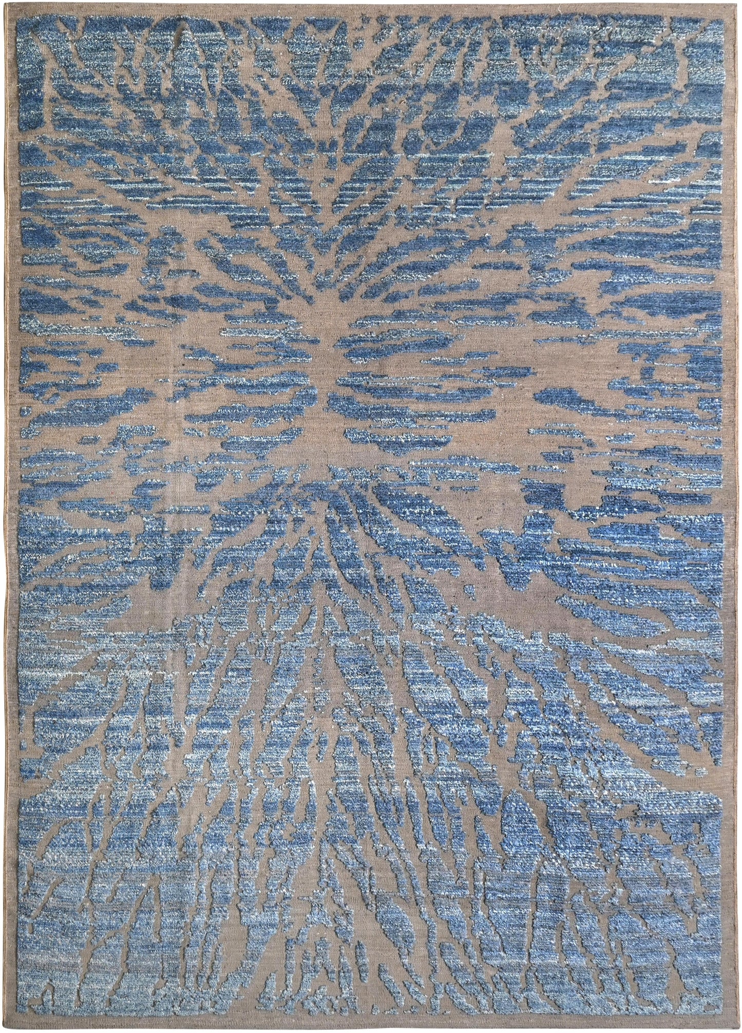 AORug#16577 size. 9' 01" x 12' 05"