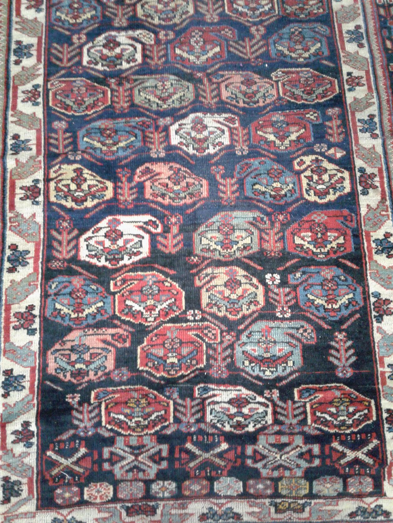 AORug#10600 size. 4' 05" x 12' 03"