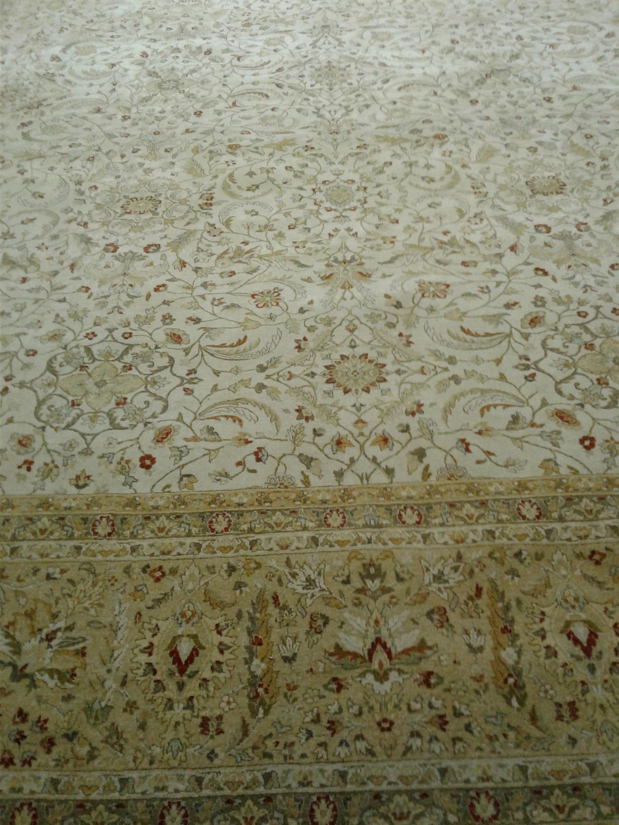 AORug#1390 size. 12' 00" x 14' 10"