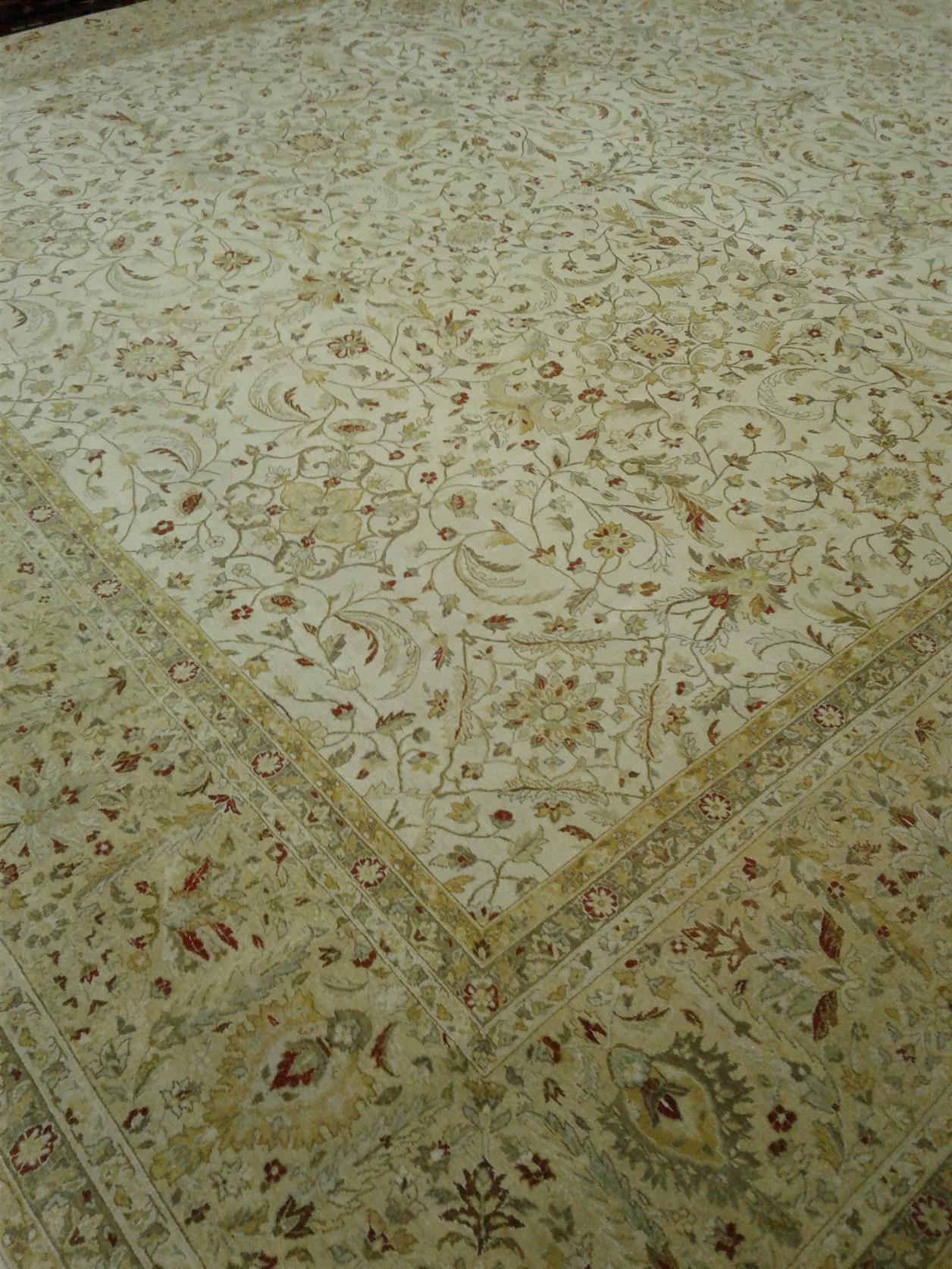 AORug#1390 size. 12' 00" x 14' 10"