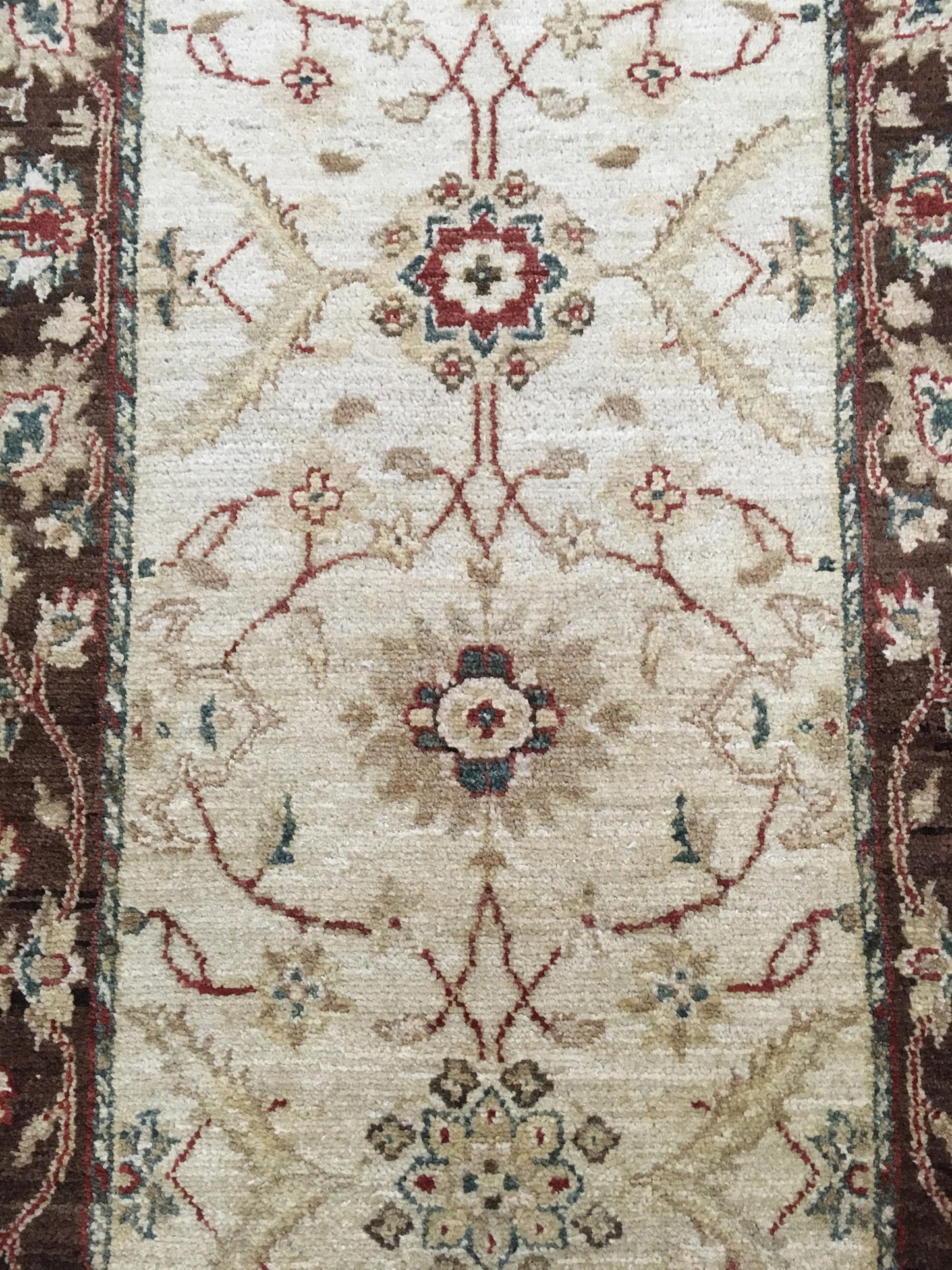 AORug#1414 size.2' 08" x 10' 08"
