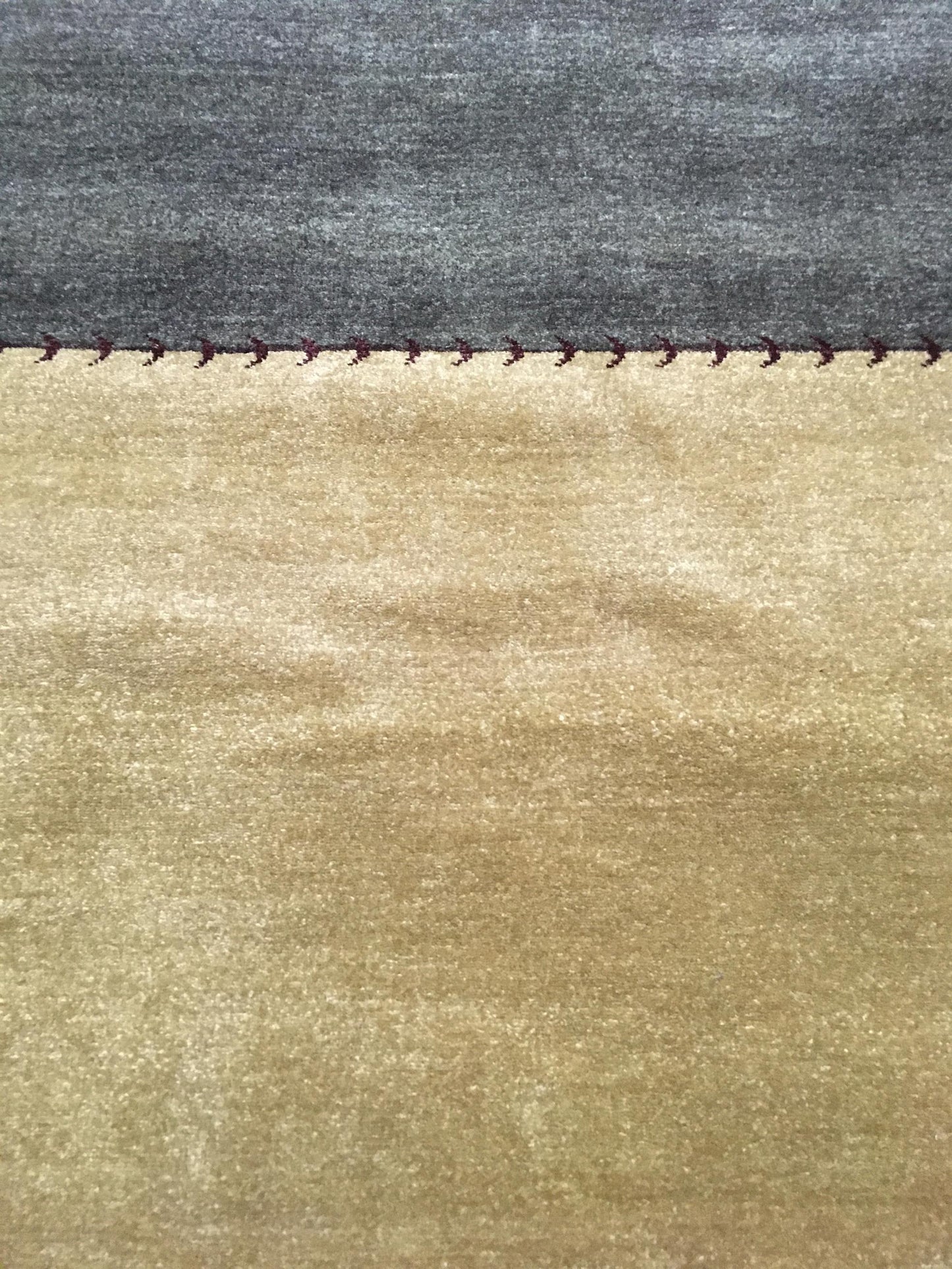 AORug#827 size.3' 05" x 5' 00"