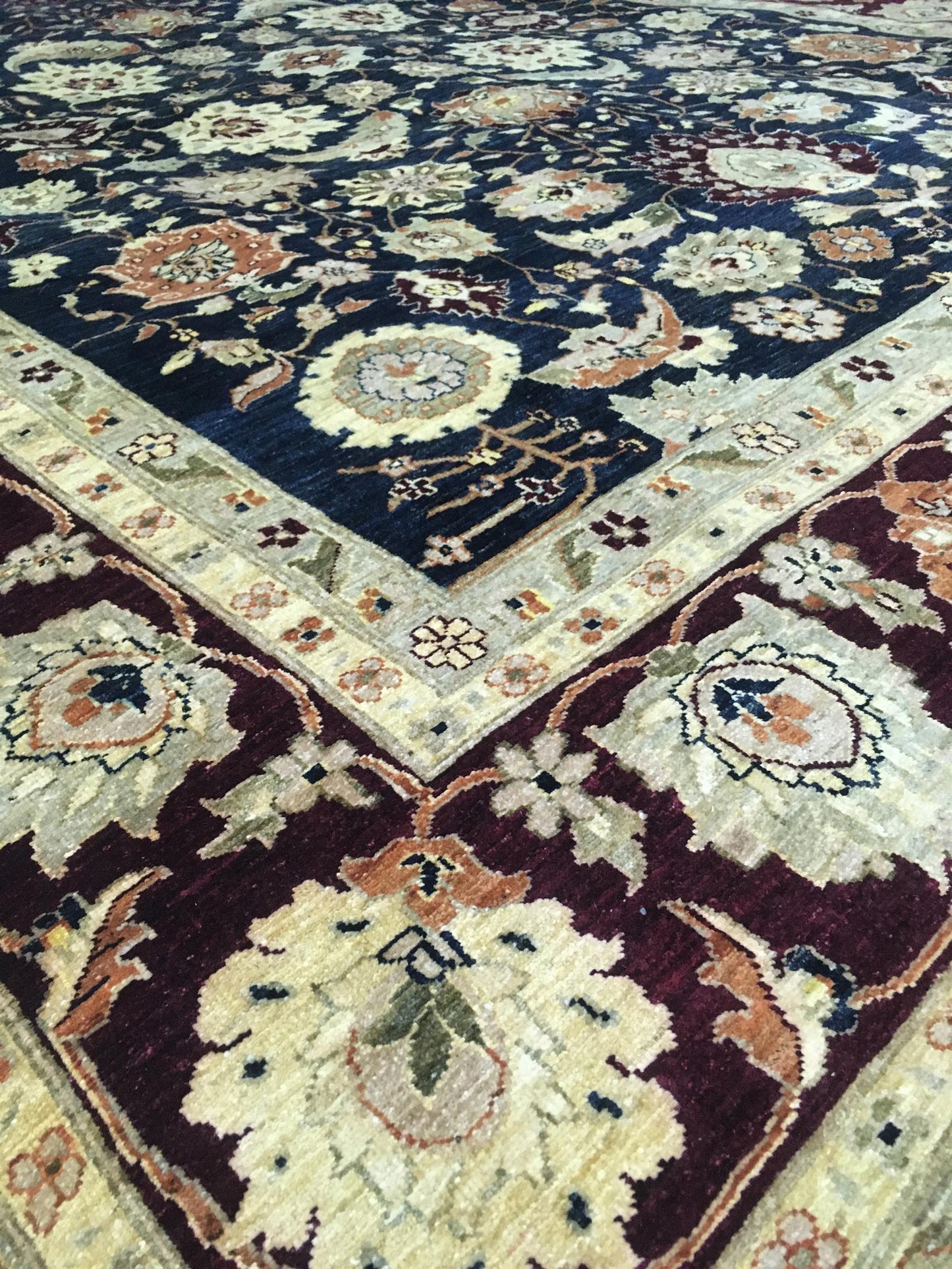 AORug#1383 size. 9' 01" x 12' 02"