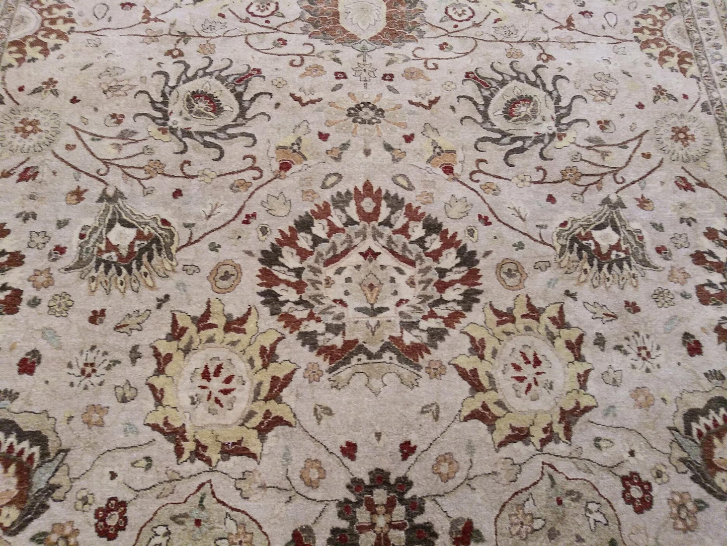 AORug#1219 size.8' 02" x 10' 02"