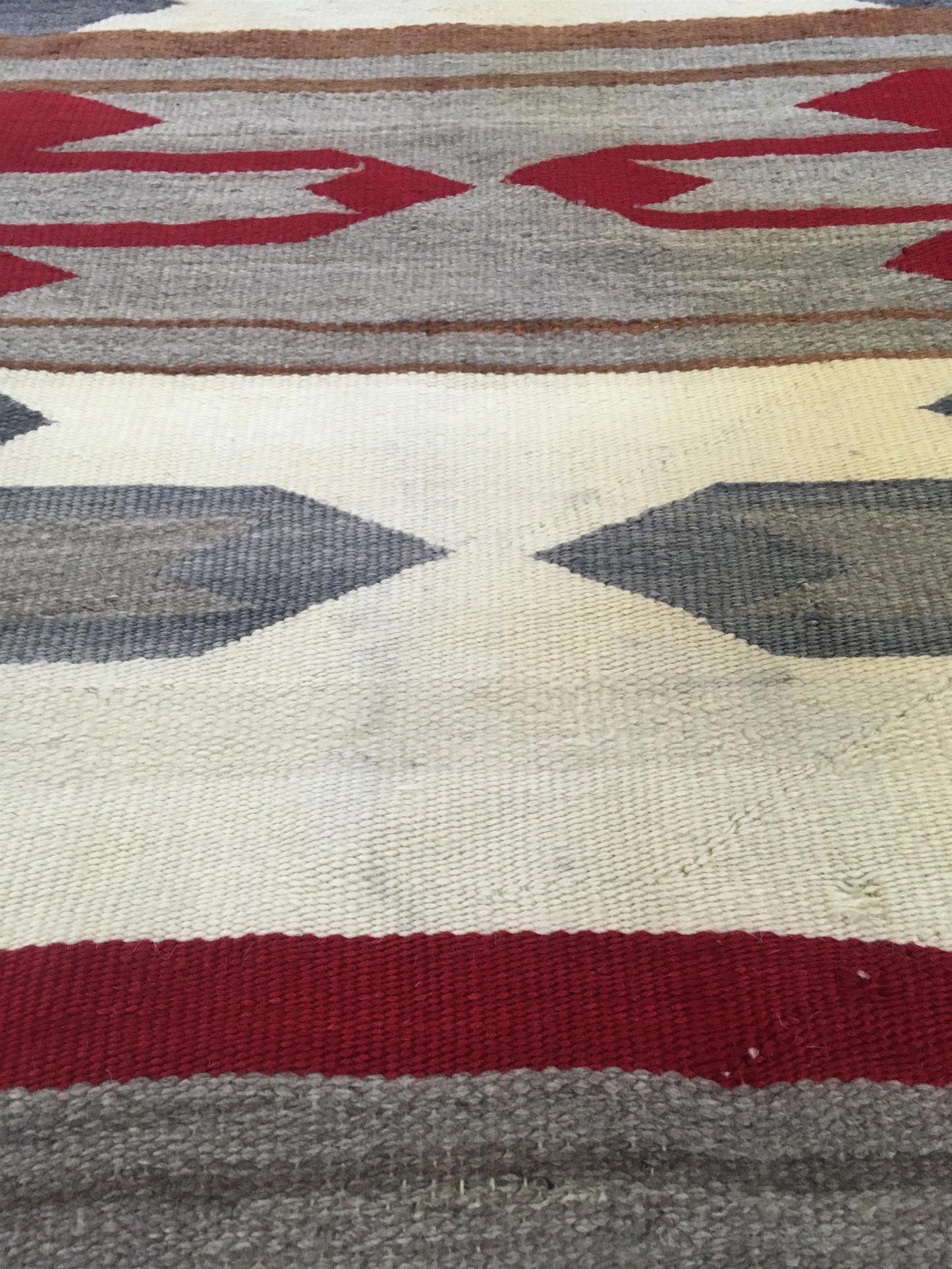 AORug#5234 size. 2' 02" x 3' 06"