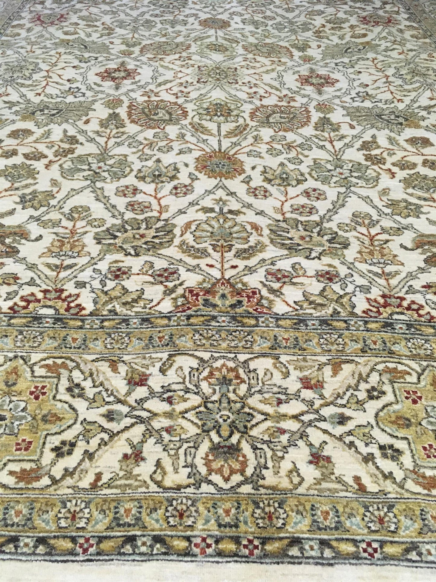 AORug#770 size.8' 00" x 9' 09"