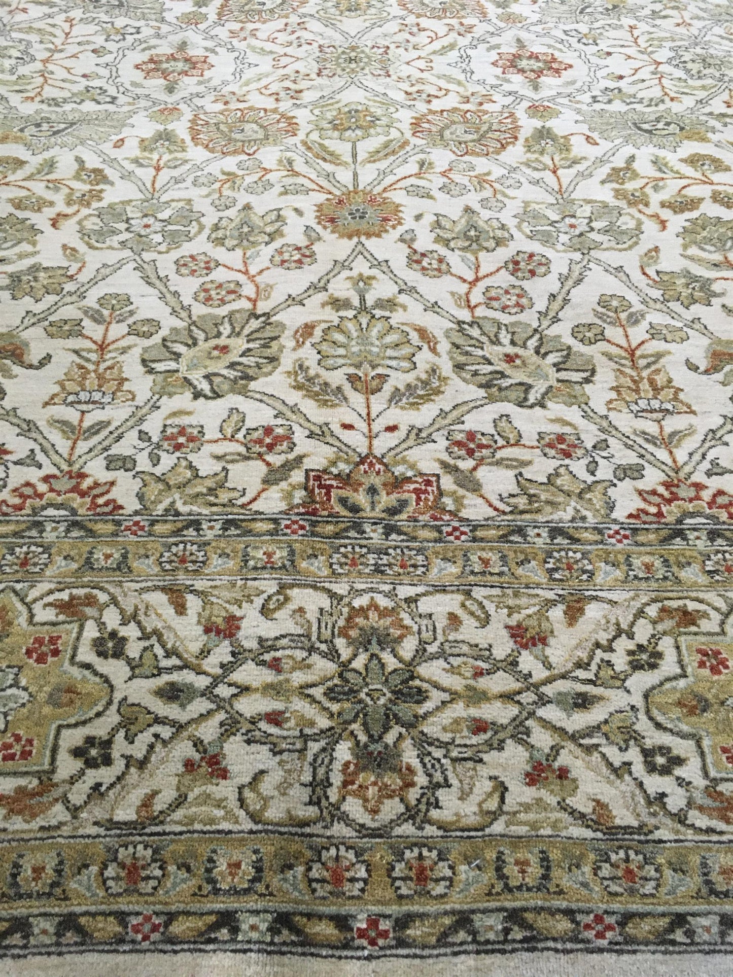 AORug#770 size.8' 00" x 9' 09"