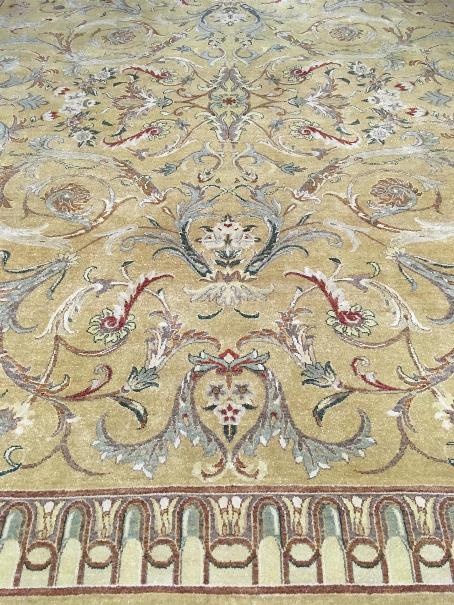 AORug#859 size. 8' 01" x 10' 00"