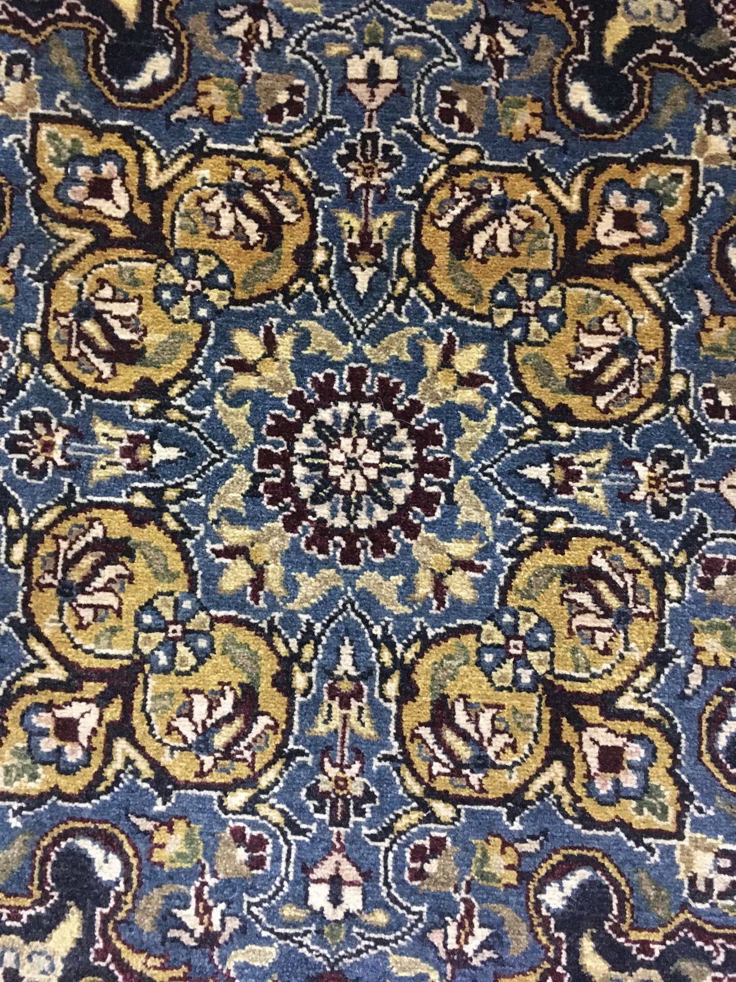 AORug#1207 size.8' 02" x 10' 02"