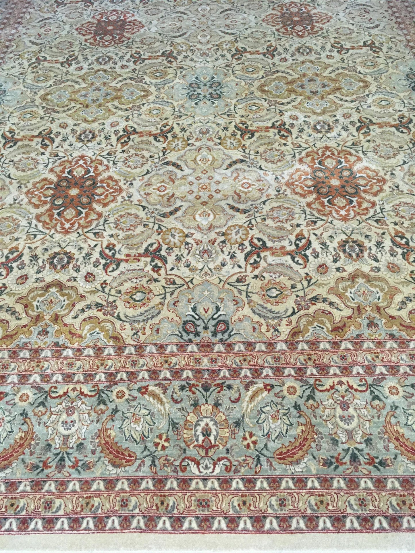 AORug#872 size.8' 02" x 9' 11"