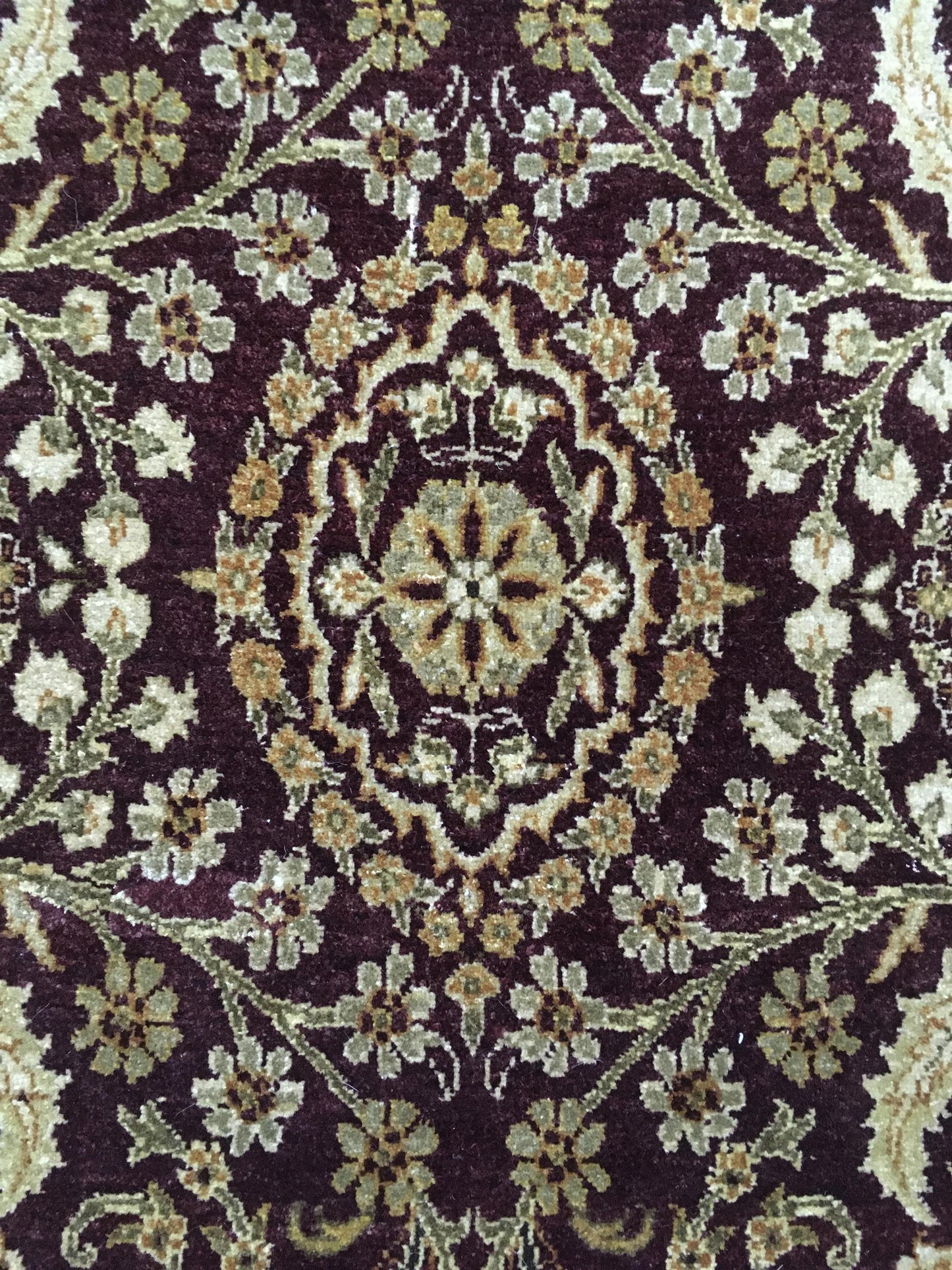 AORug#760 size. 7' 10" x 10' 00"