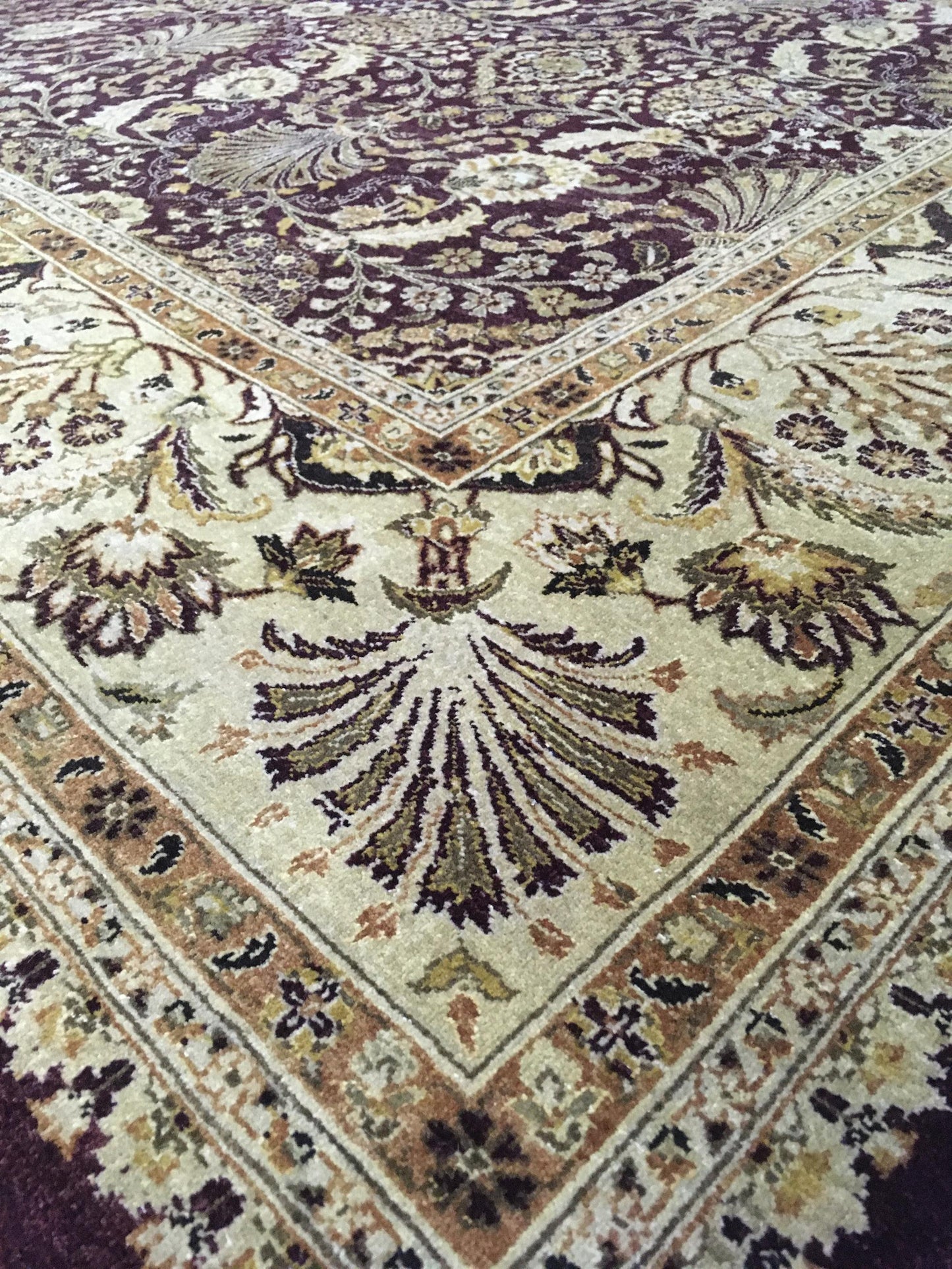 AORug#760 size. 7' 10" x 10' 00"