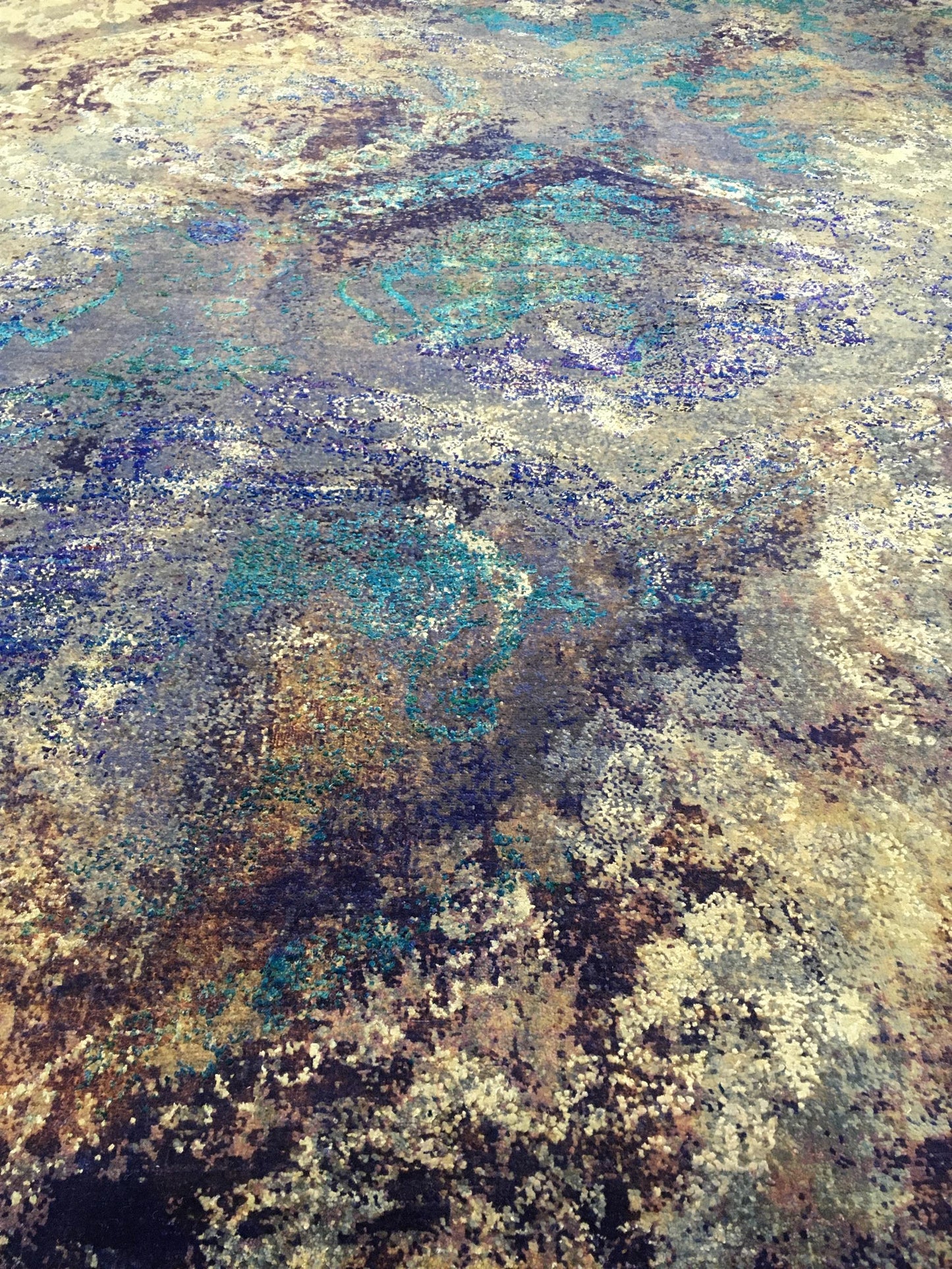 AORug#10393 size. 8'0" X 10'0"