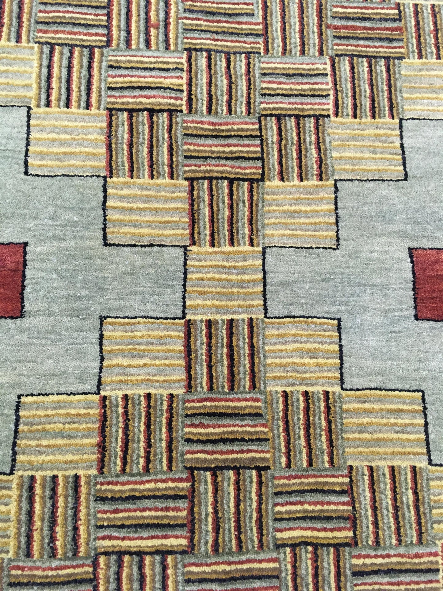 AORug#1118 size.4' 08" x 6' 08"