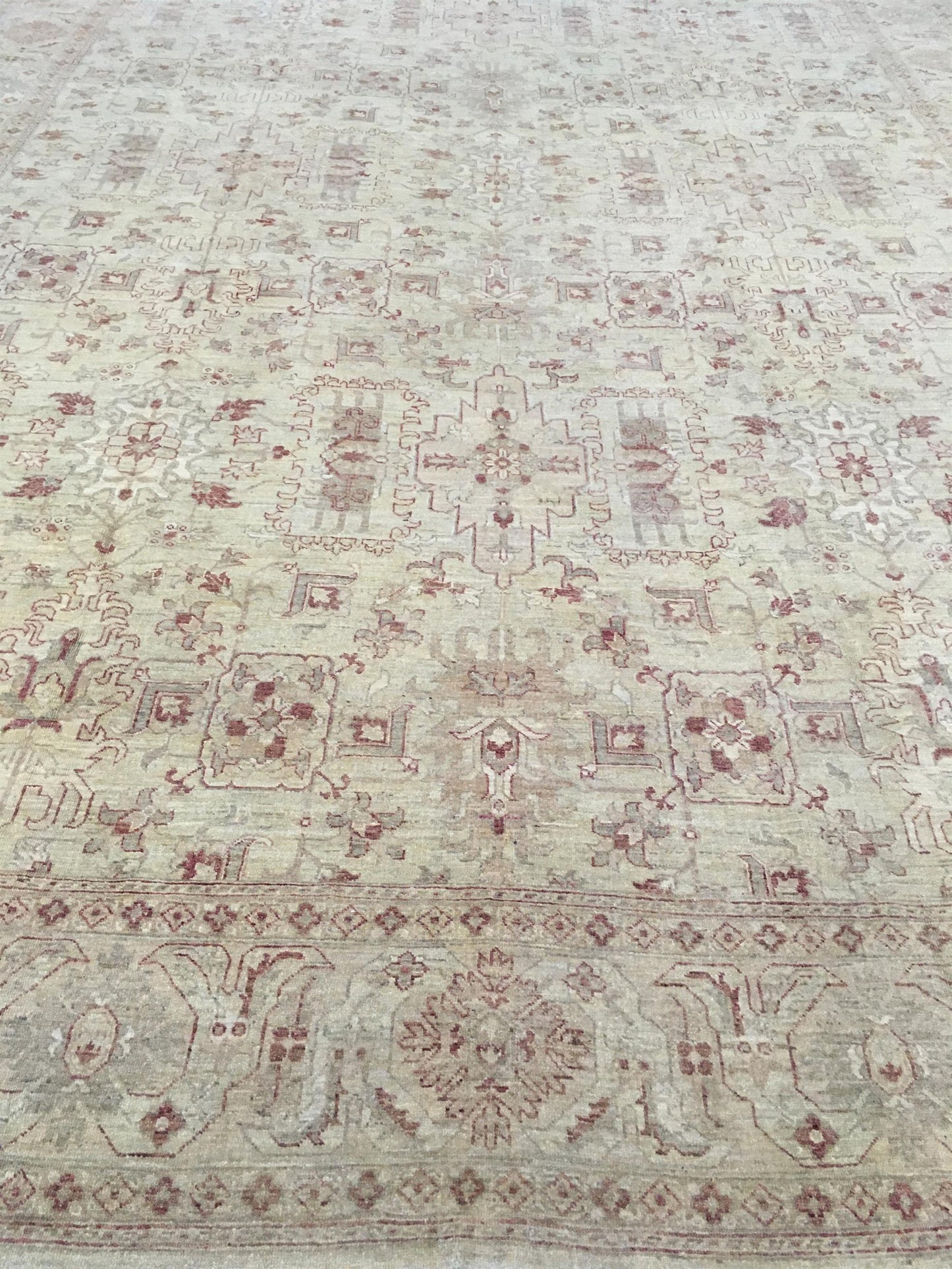 AORug#1013 size.12' 02" x 17' 05"