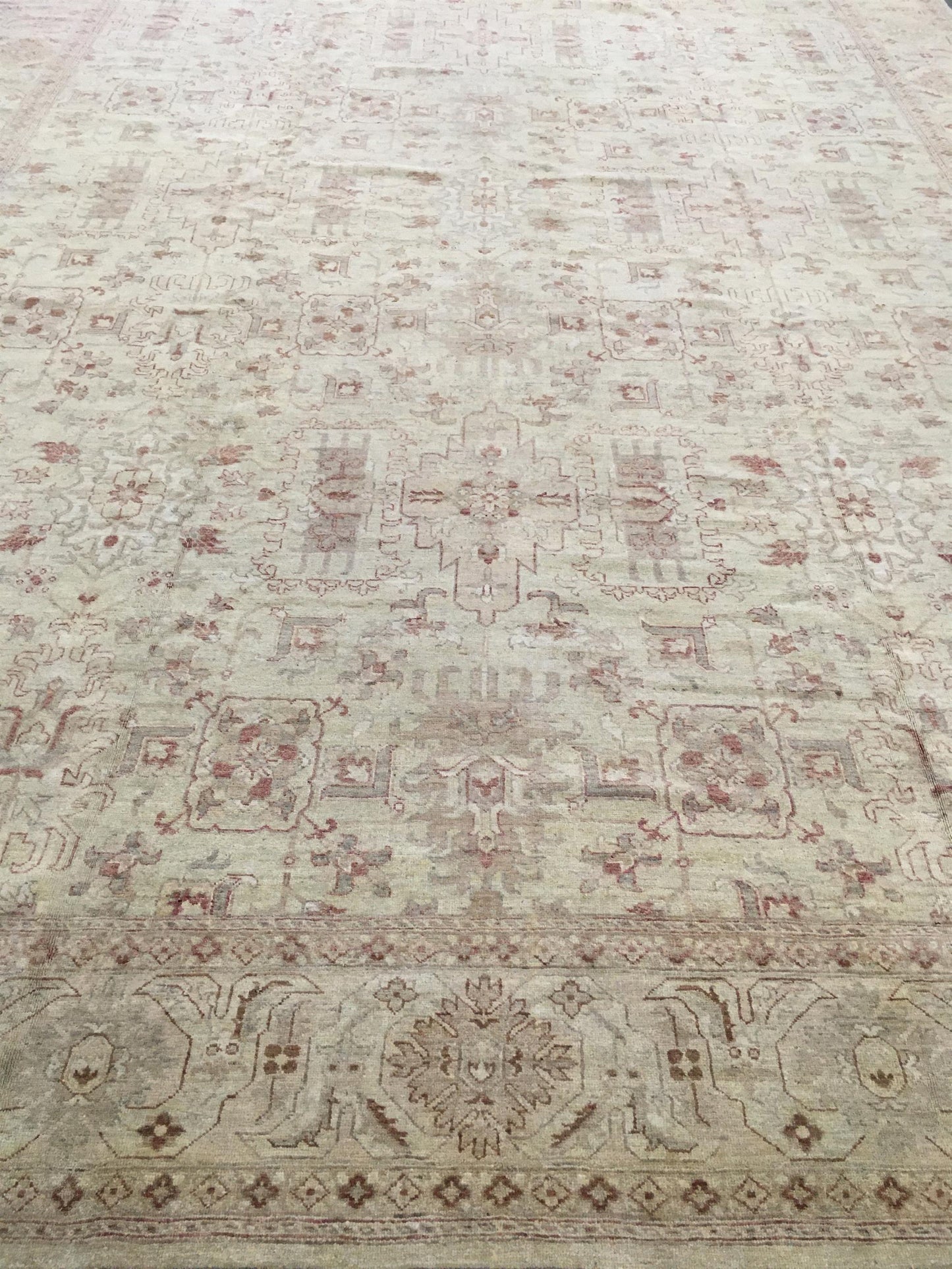 AORug#1013 size.12' 02" x 17' 05"