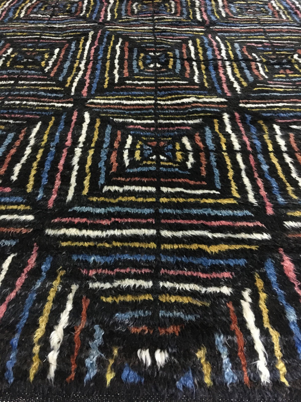 AORug#12742 size. 8' 02" x 9' 11"