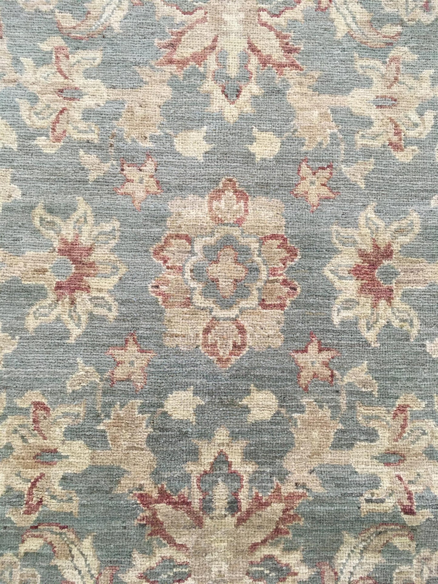 AORug#1096 size.12' 01" x 18' 08"