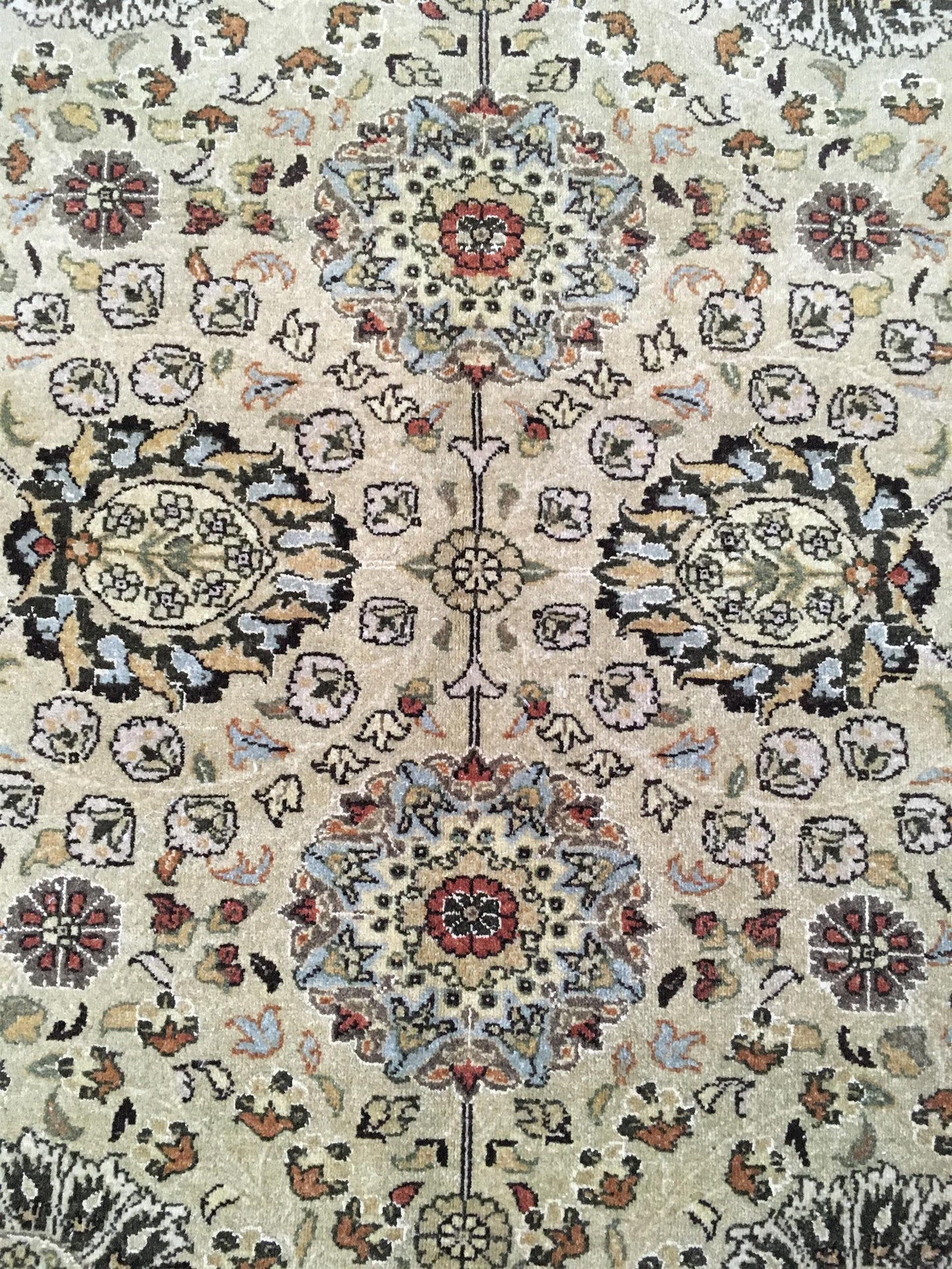 AORug#769 size.6' 02" x 8' 10"
