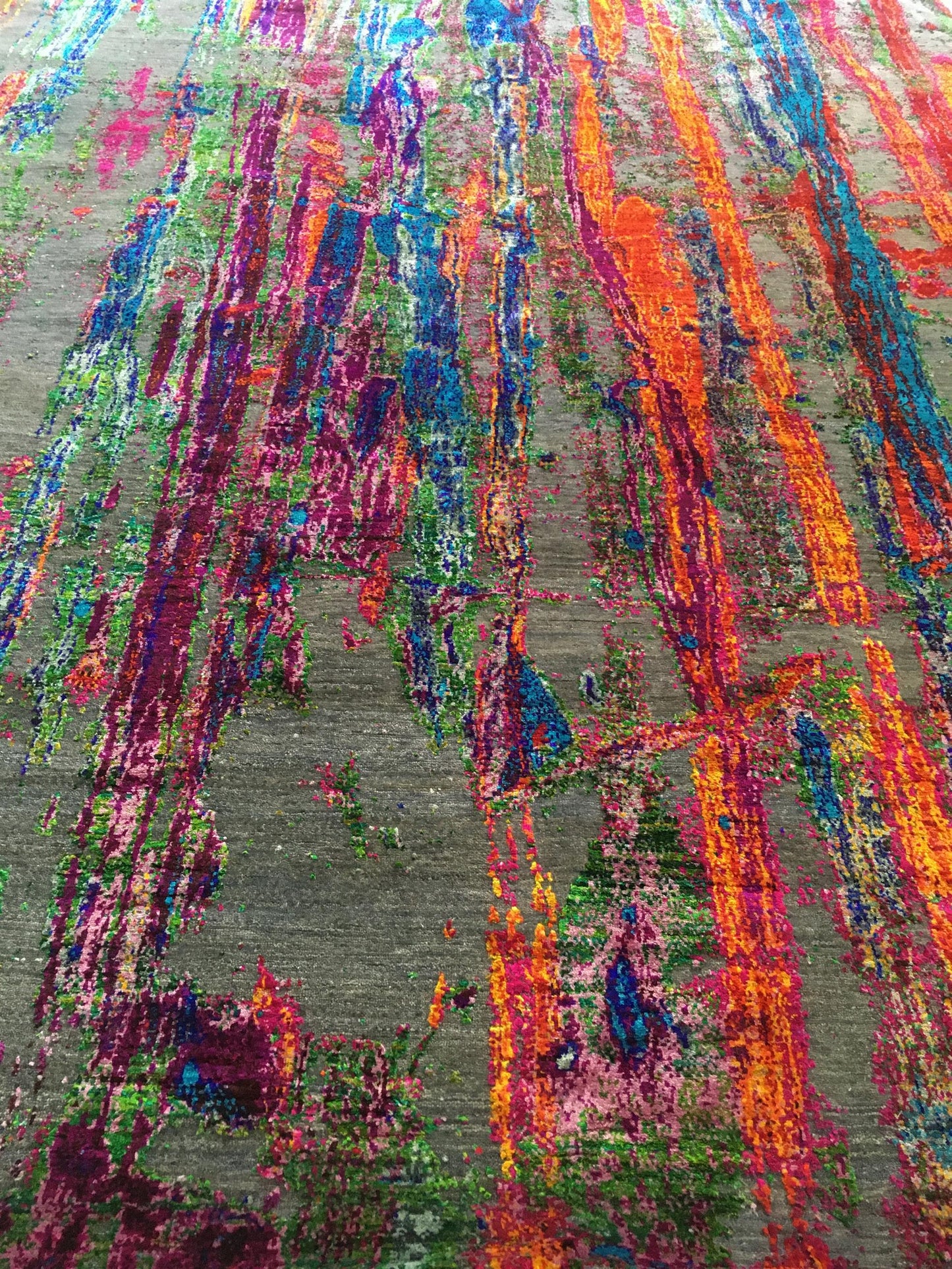 AORug#10390 size. 9'0" X 12'0"