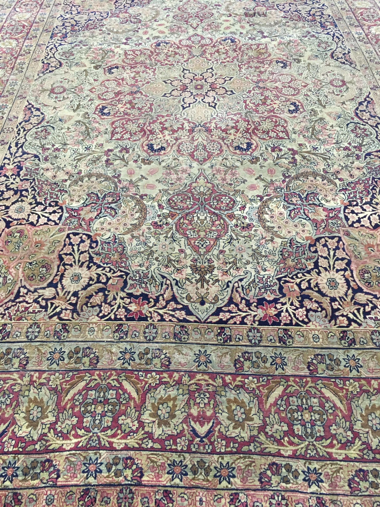 AORug#8055 size. 9' 01" x 12' 10"