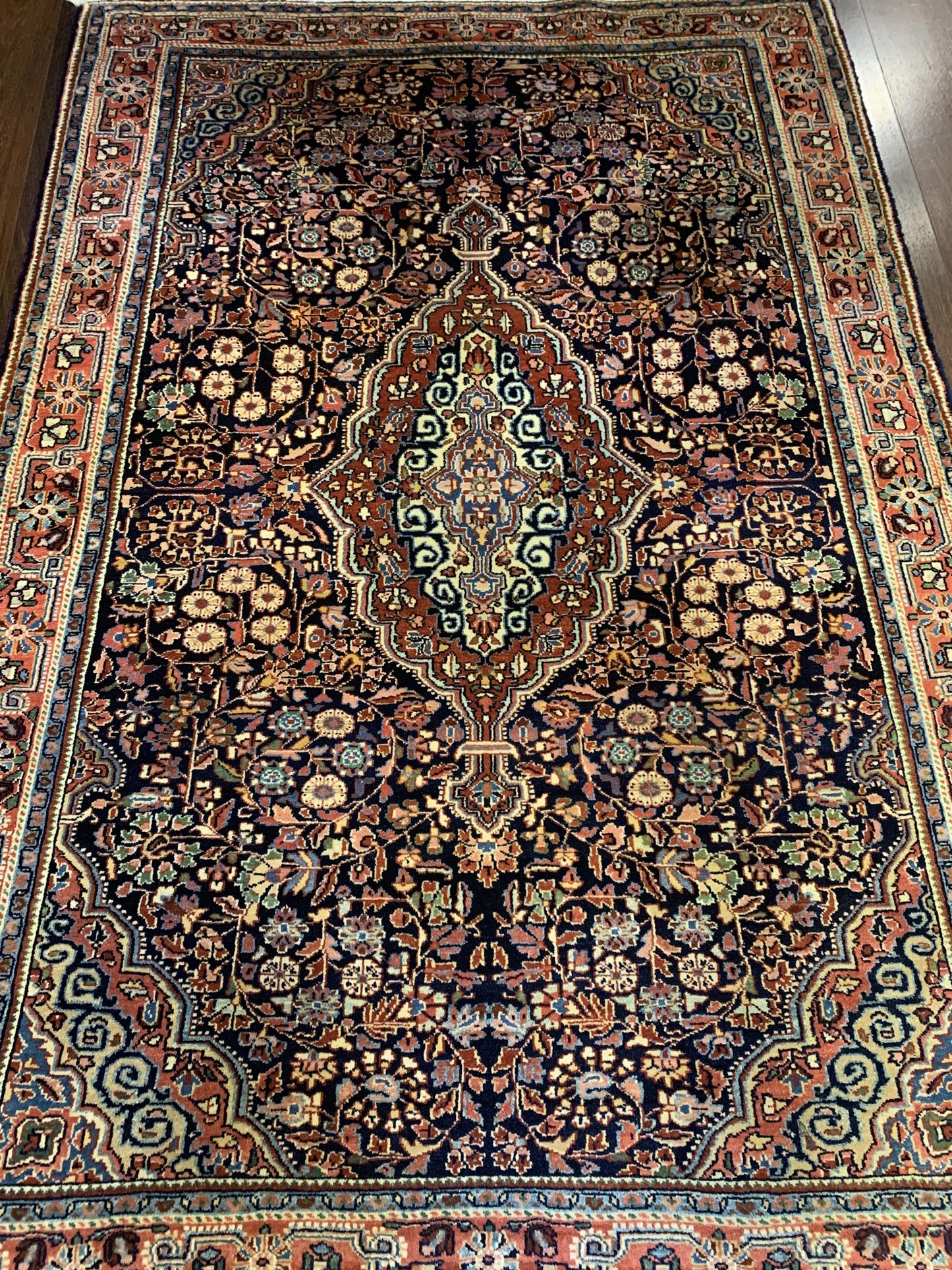 AORug#7980 size. 4' 04" x 6' 08"