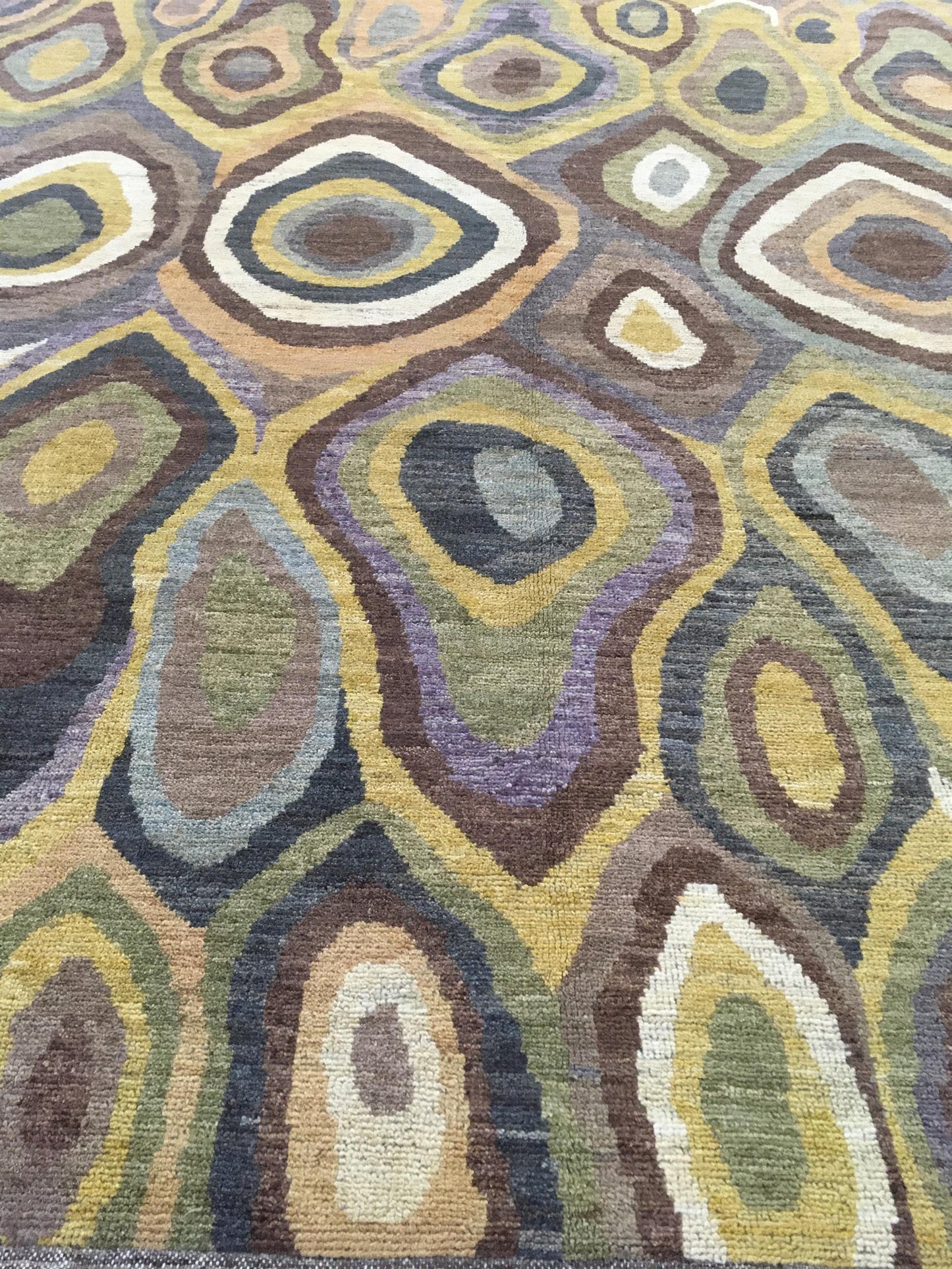 AORug#625 size.10'05"x13'06"