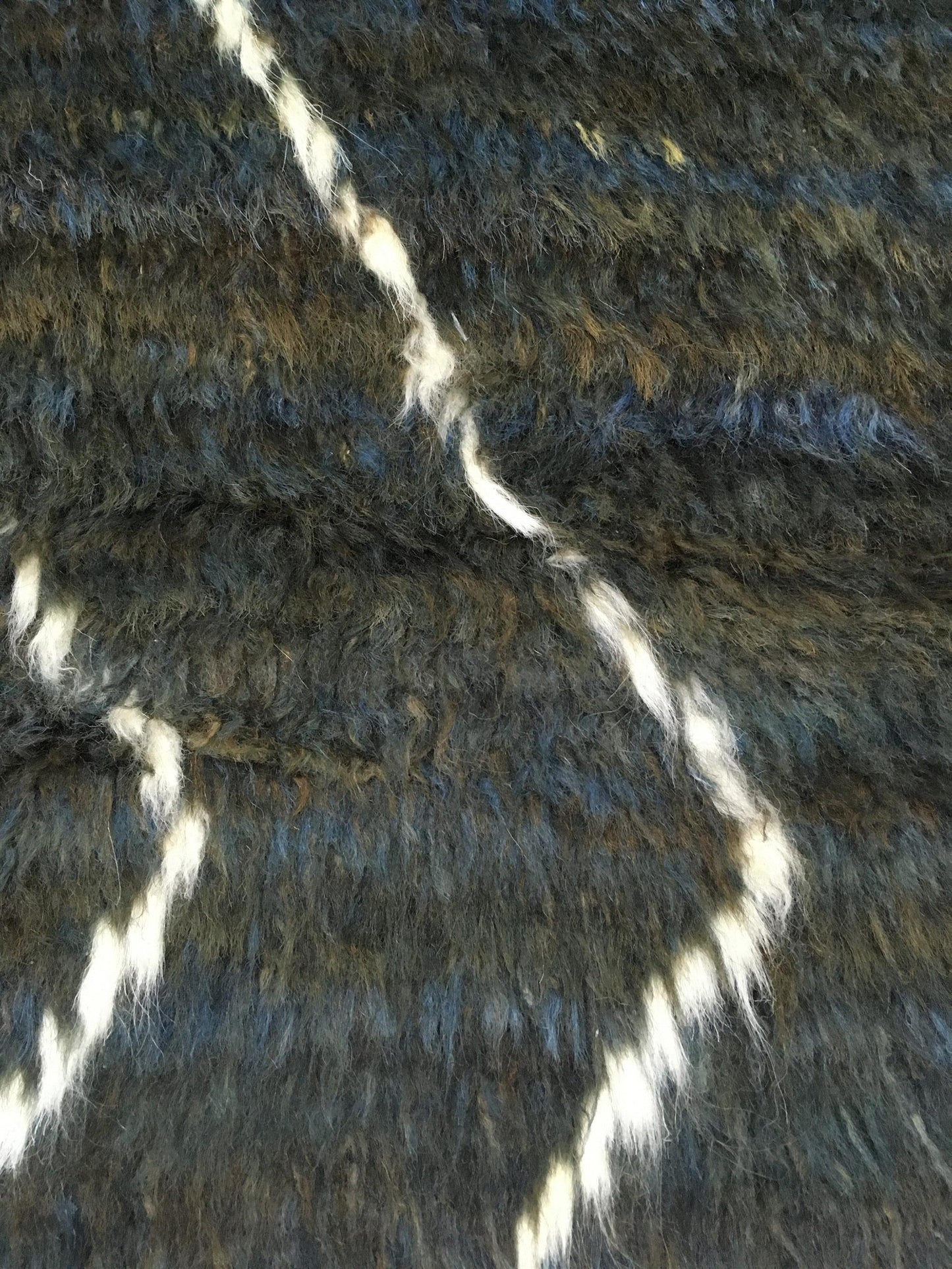 AORug#621 size.2'01"x3'02"