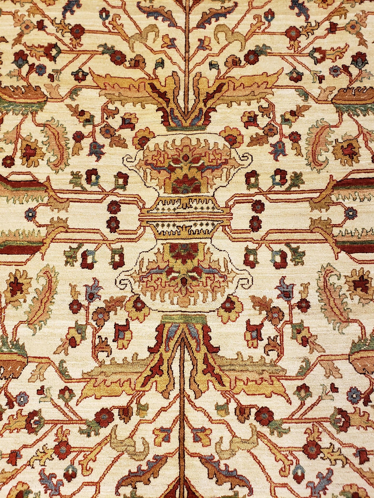 AORug#842 size. 10' 00" x 13' 10"