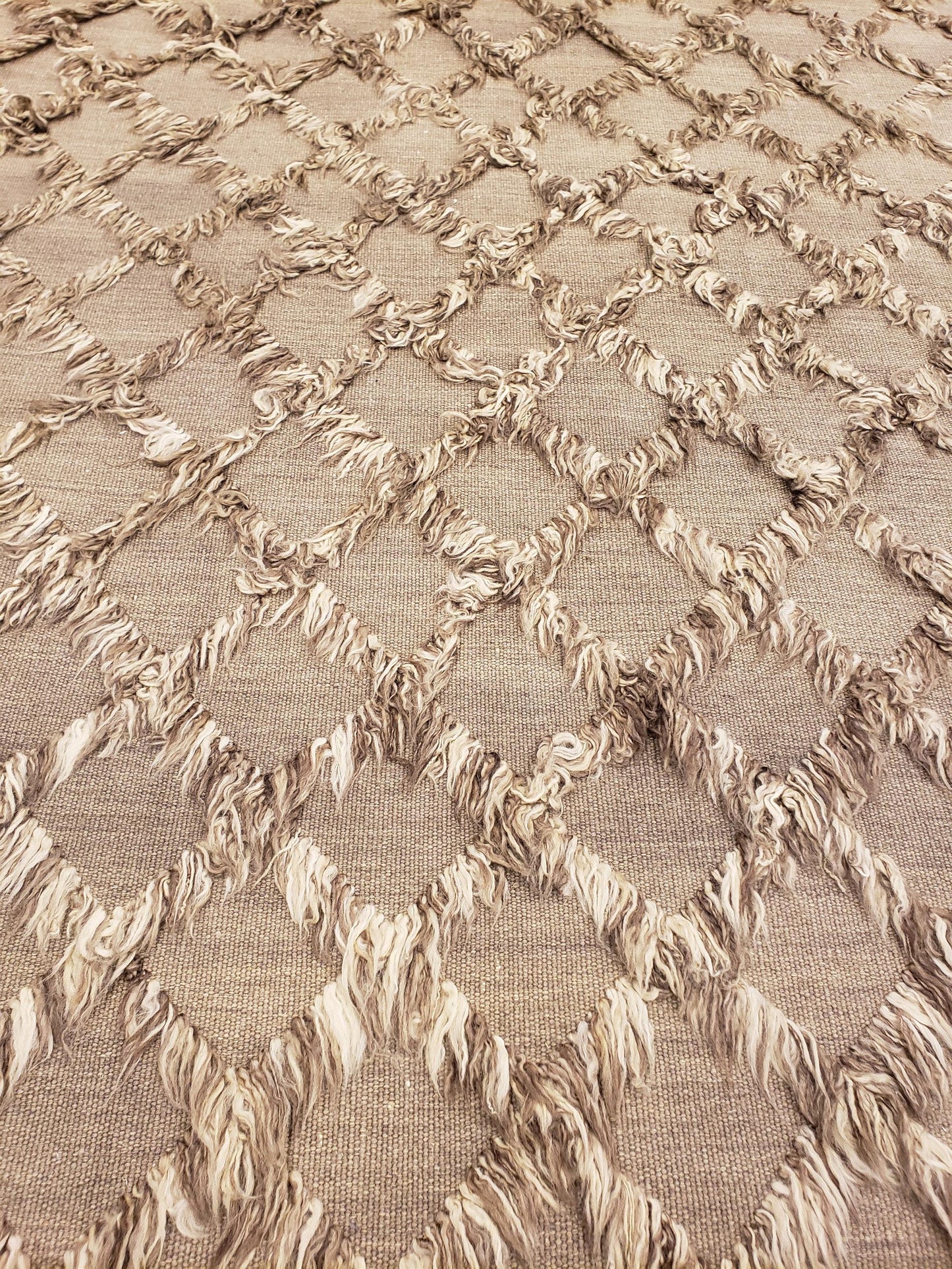 AORug#9156 size. 10'0" X 14'0"