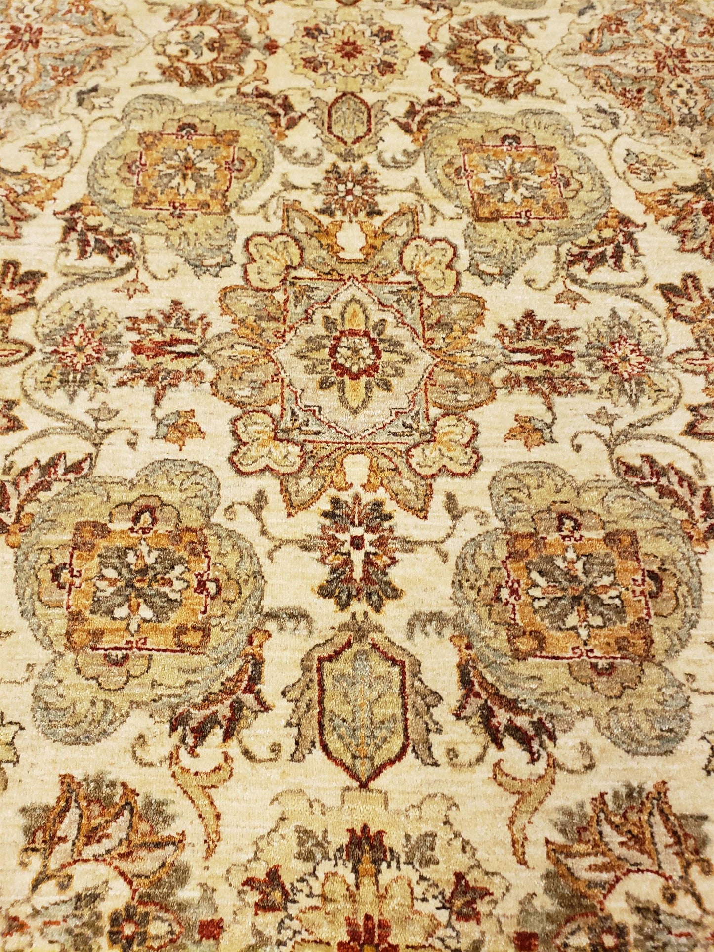 AORug#1373 size. 8' 11" x 12' 00"