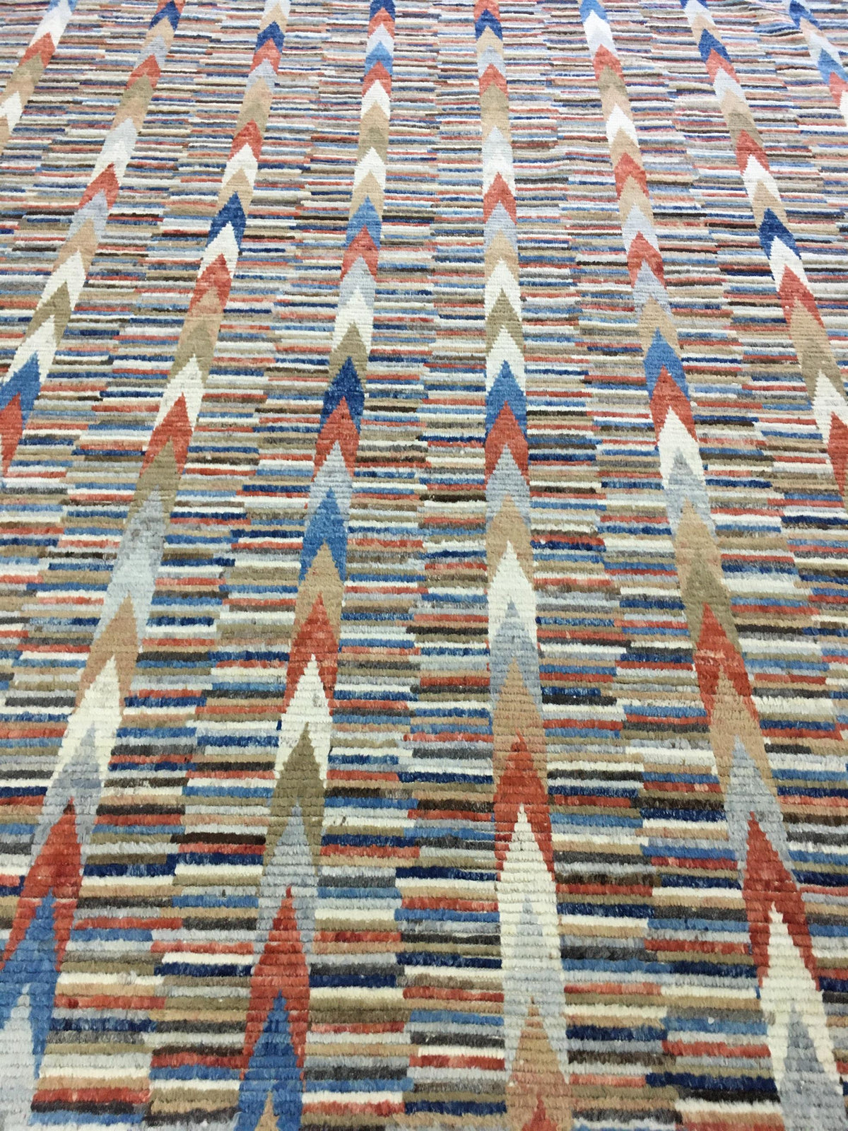 AORug#13564 size. 8' 02" x 10' 02"