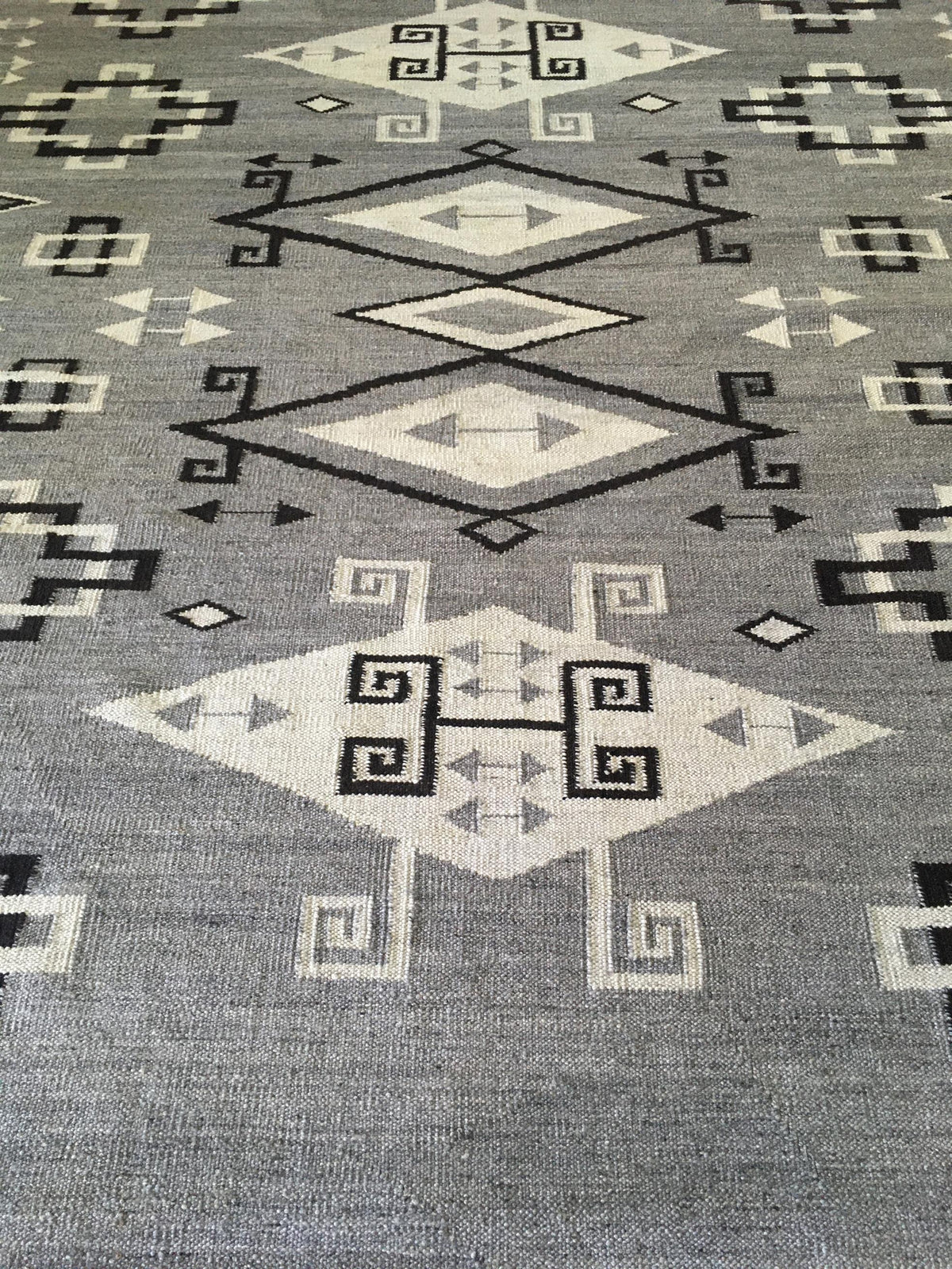 AORug#13143 size. 8'0" X 10'0"