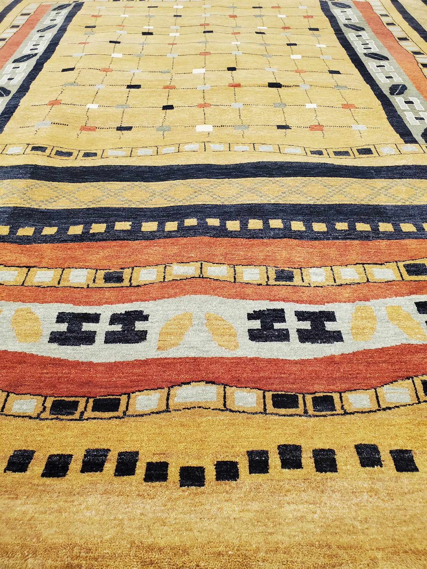 AORug#907 size.8' 04" x 10' 04"