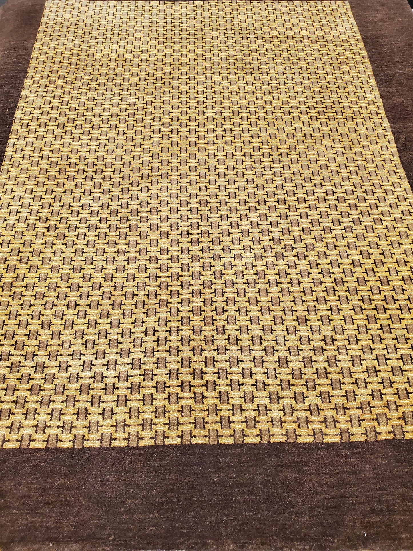AORug#1406 size.5' 03" x 6' 06"